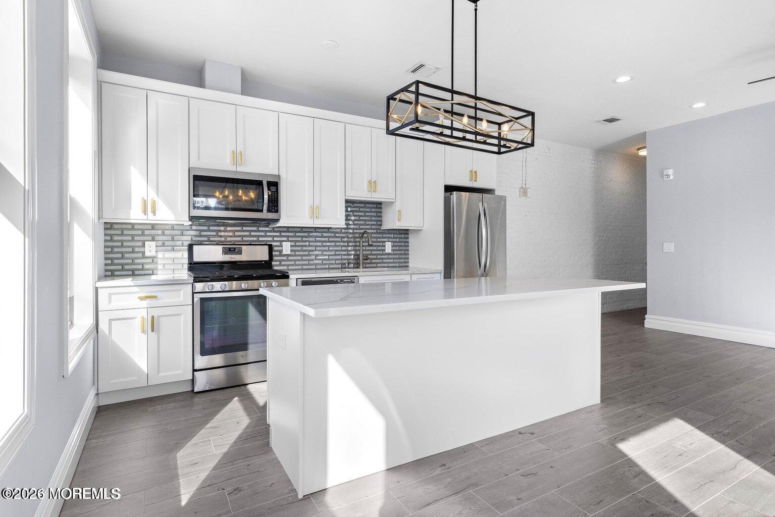 160 Monmouth Street 2