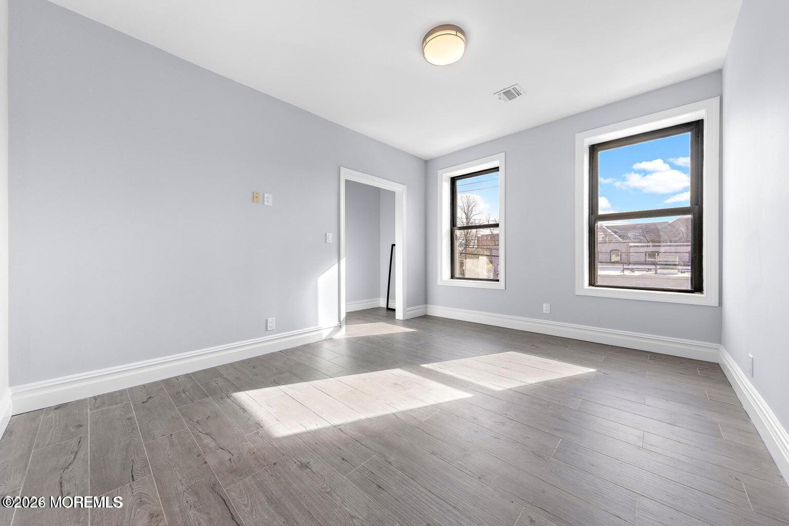 160 Monmouth Street 2