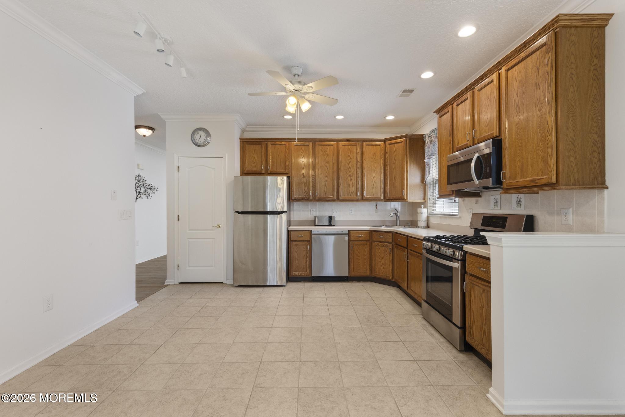 18 Amberwinds Court
