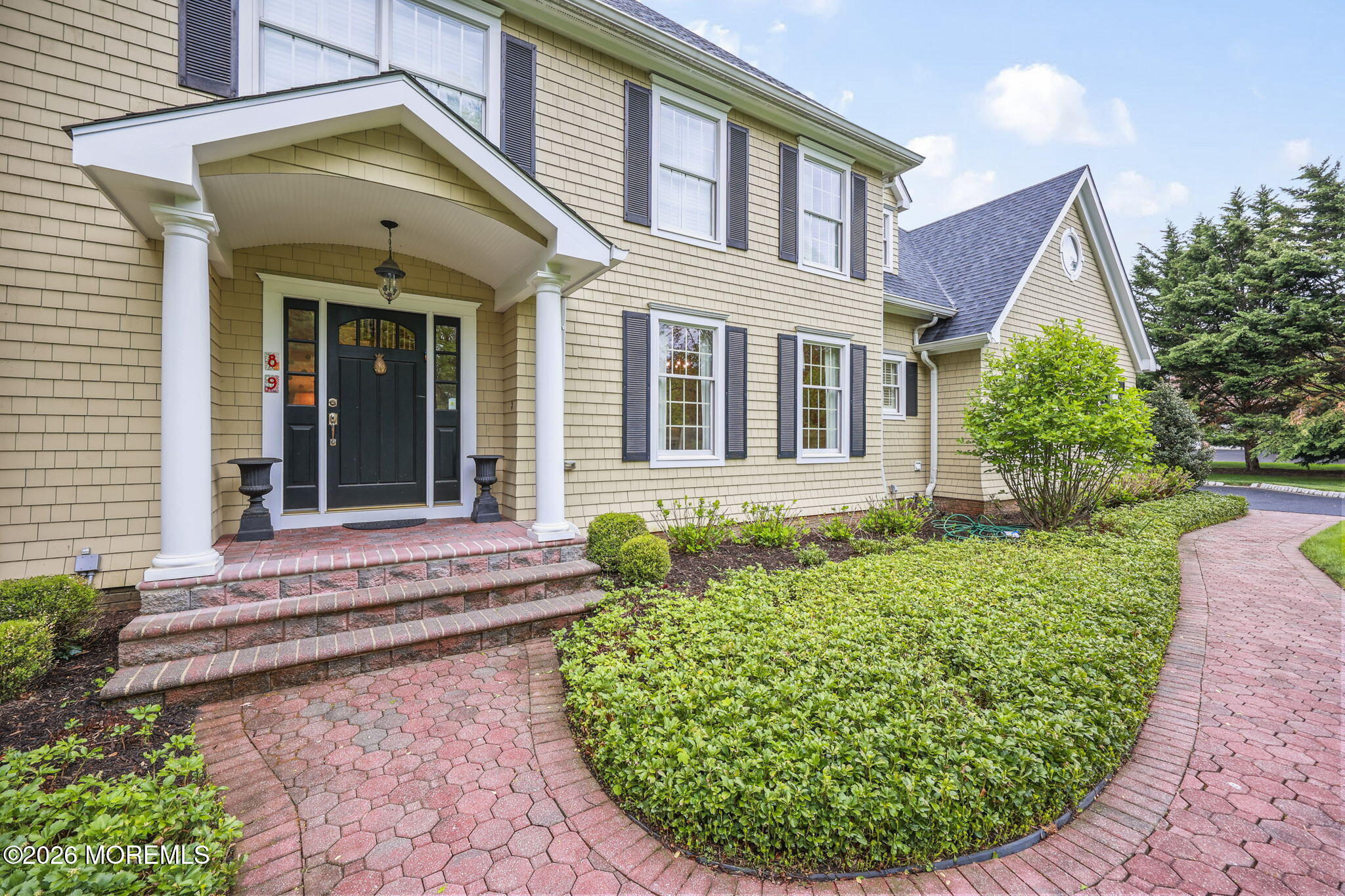 89 N Mitchell Place