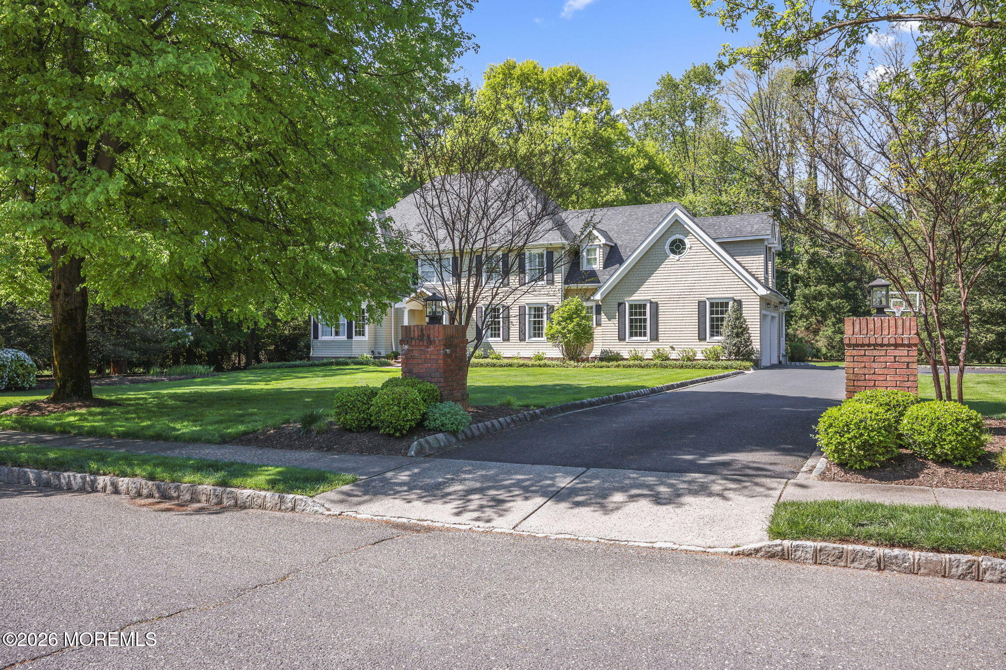 89 N Mitchell Place