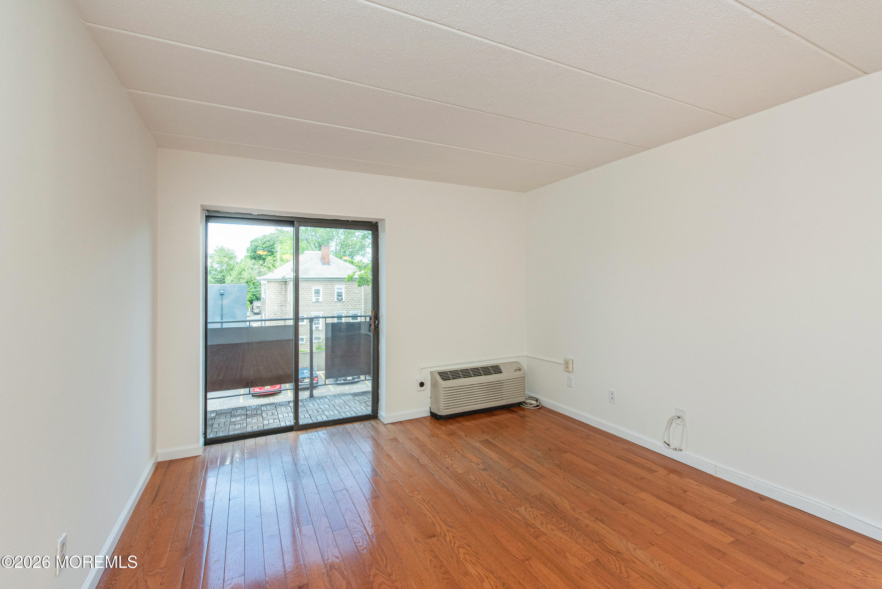 5 Linden Street 3J