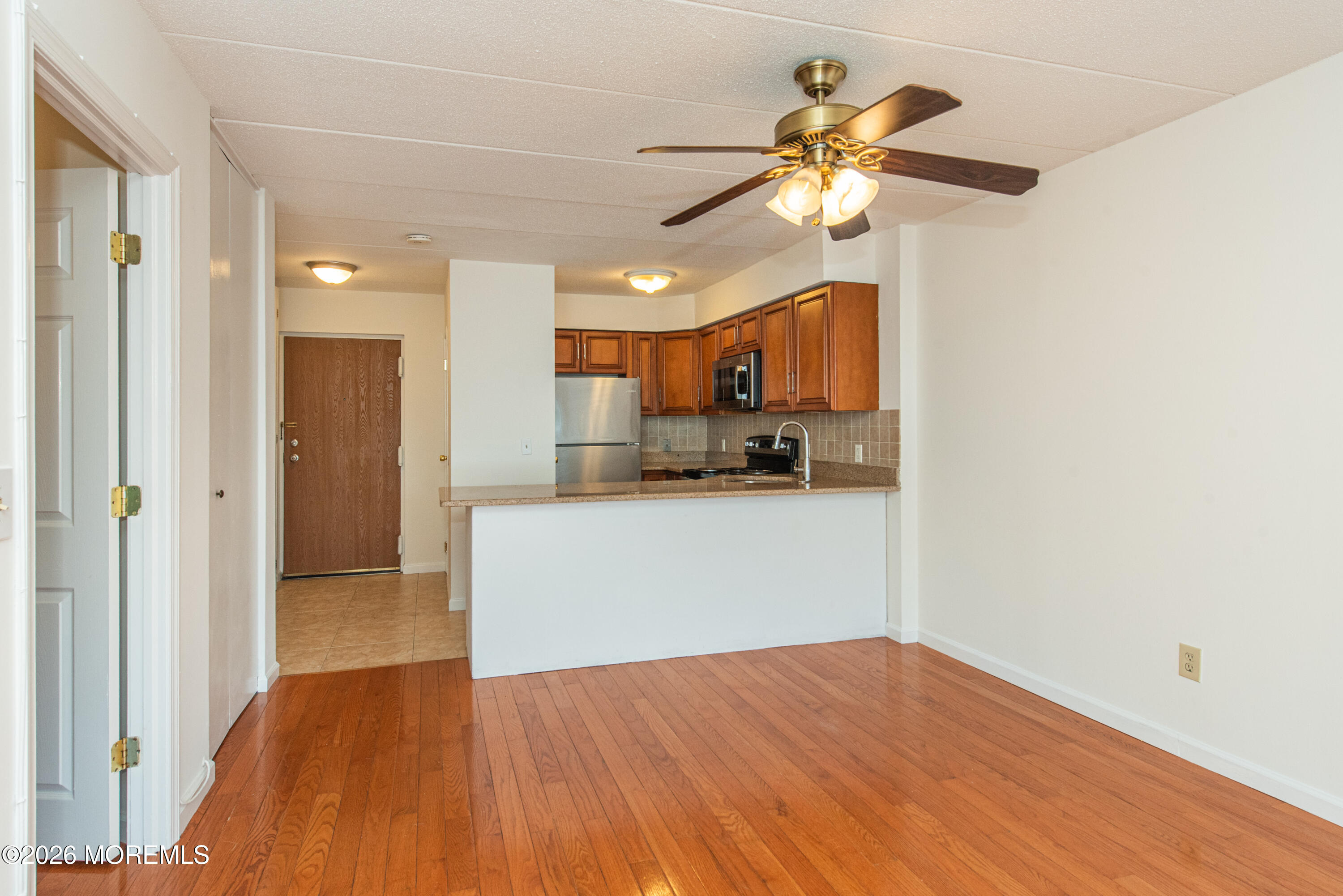 5 Linden Street 3J