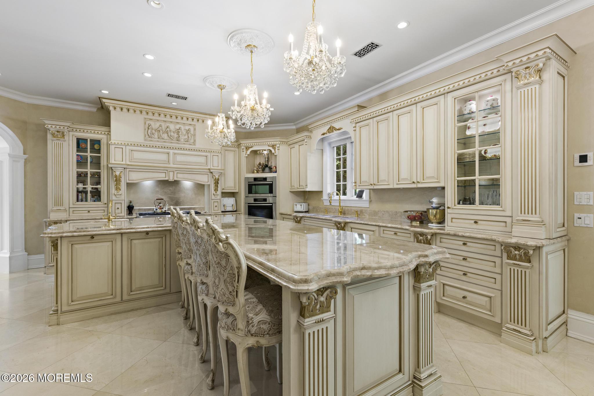 12 Raintree Court