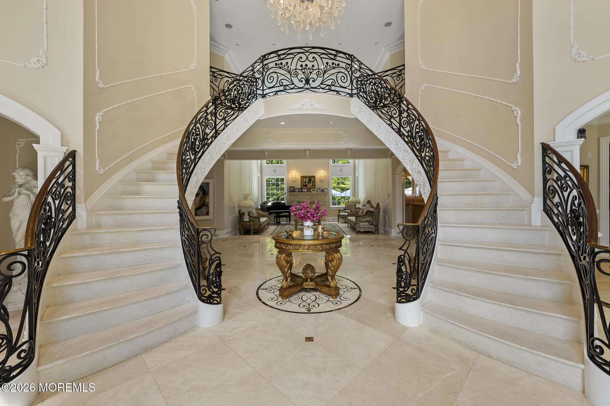 12 Raintree Court