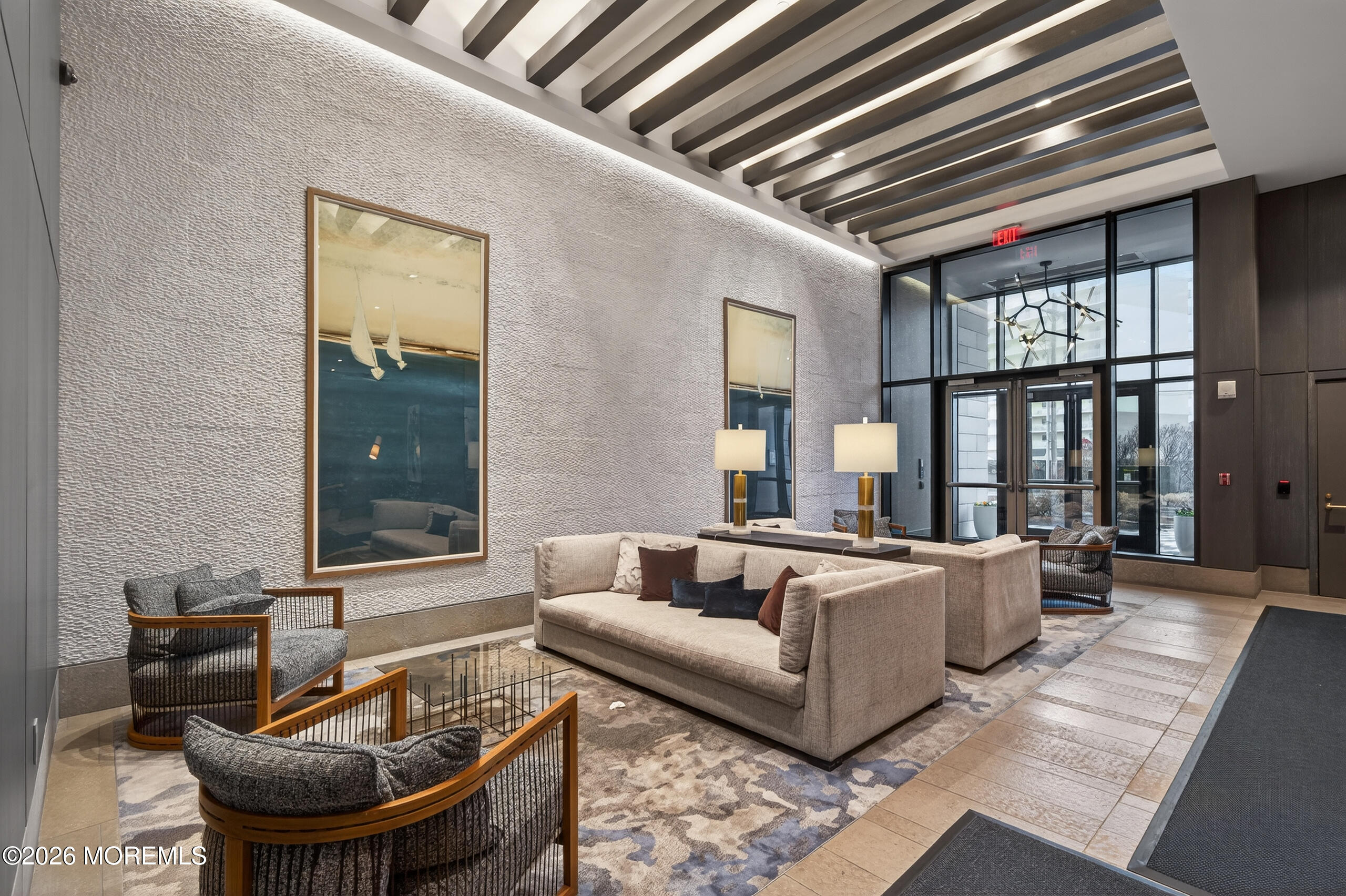 15 Morris Avenue 401