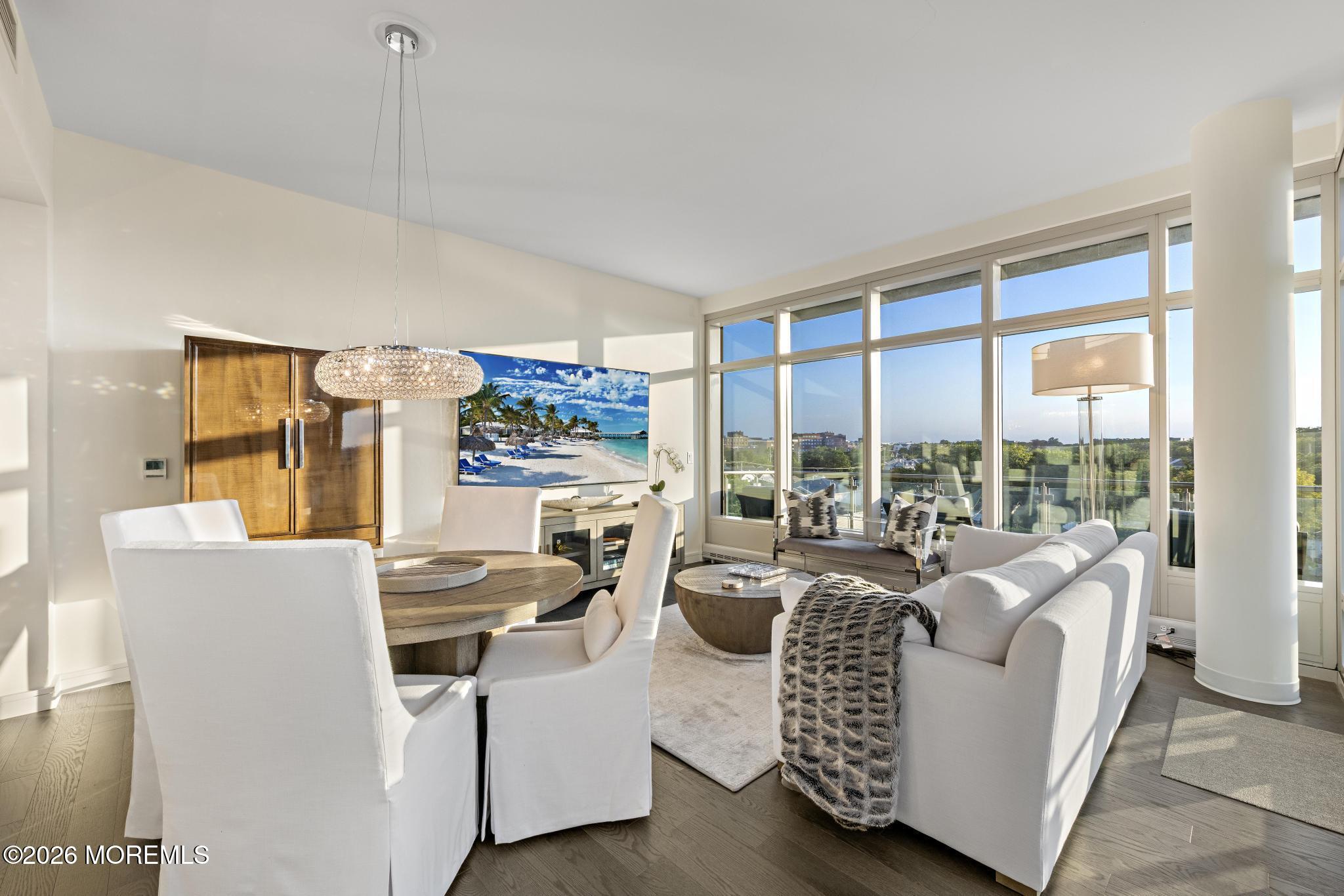 15 Morris Avenue 401