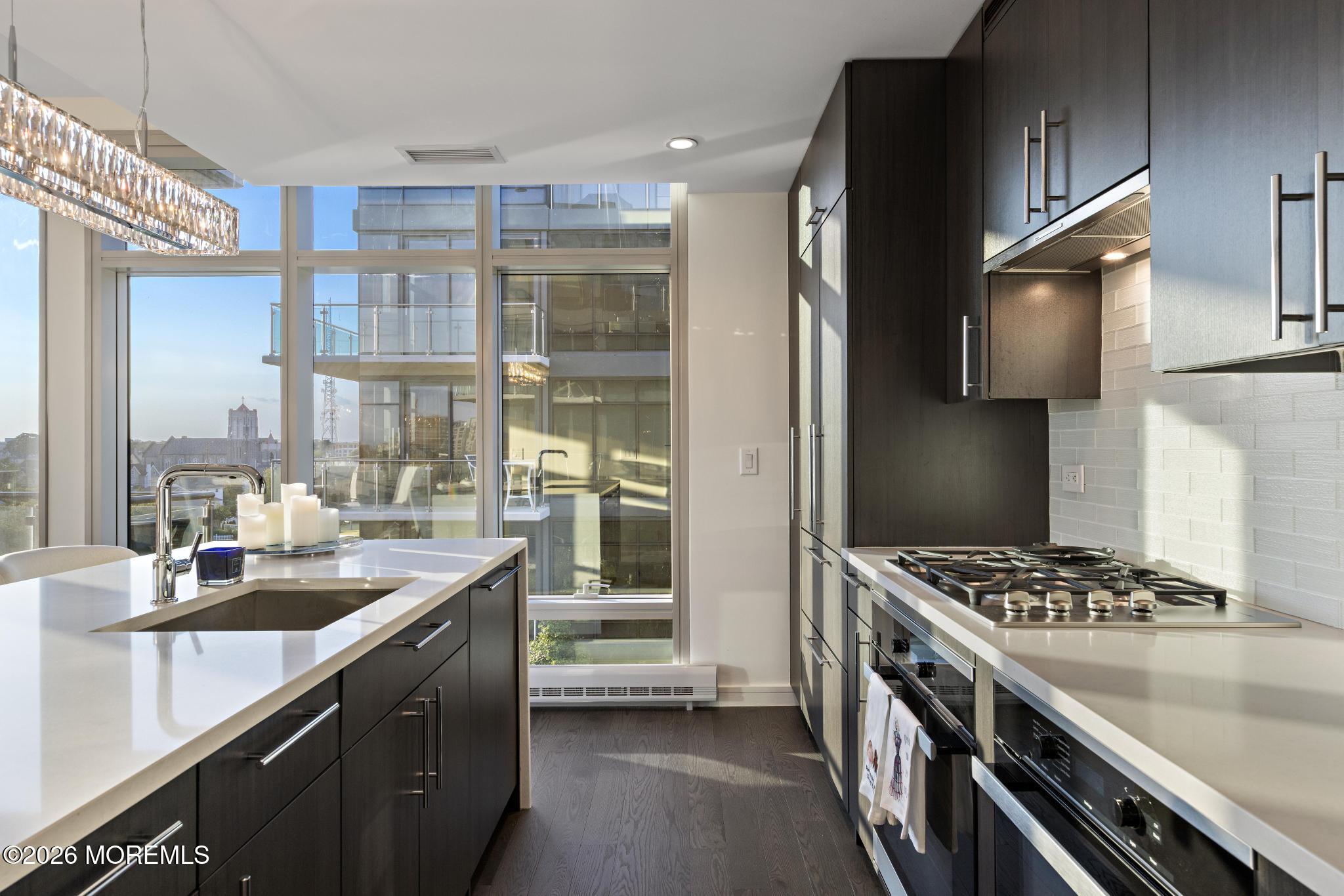 15 Morris Avenue 401