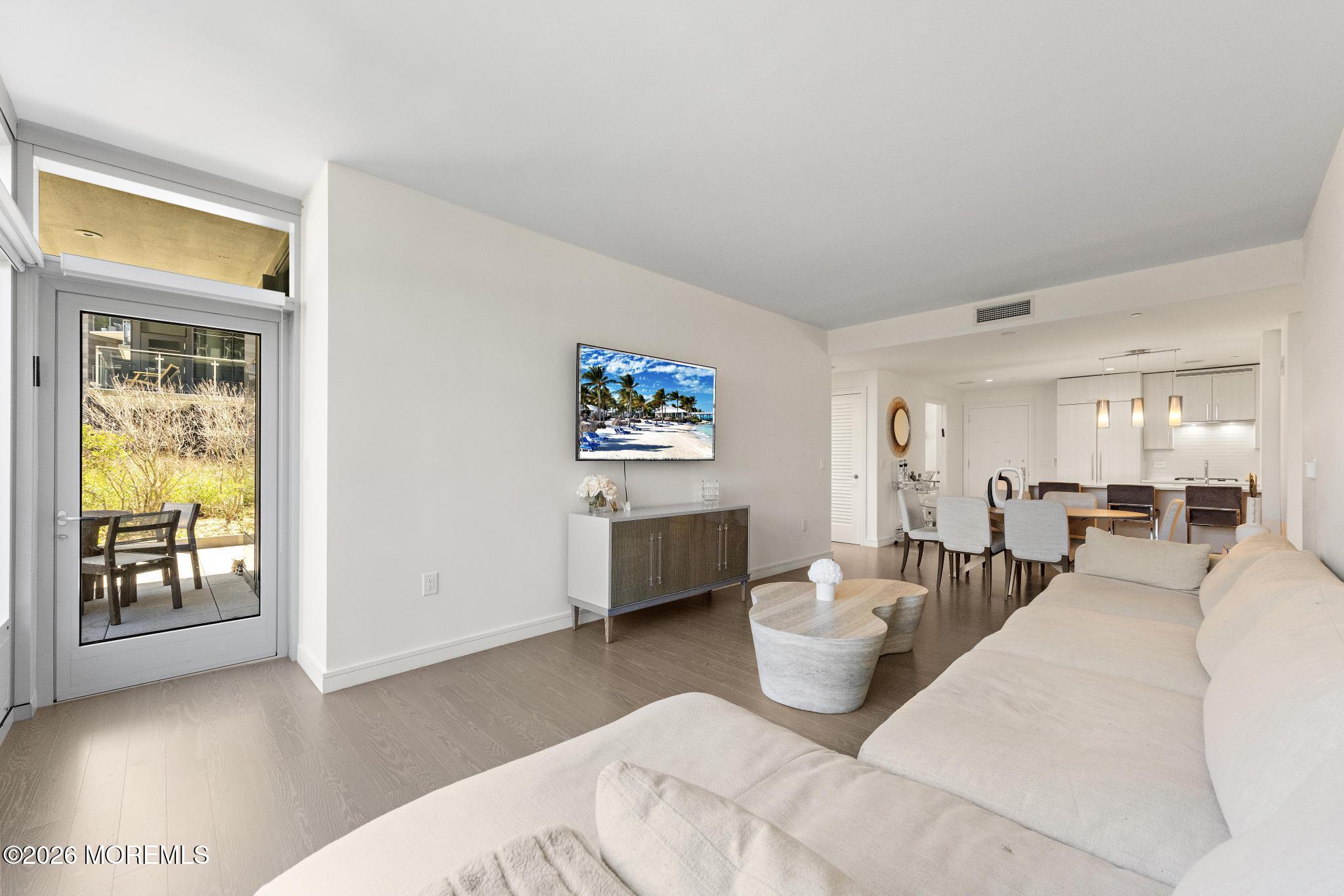 30 Melrose Terrace 216