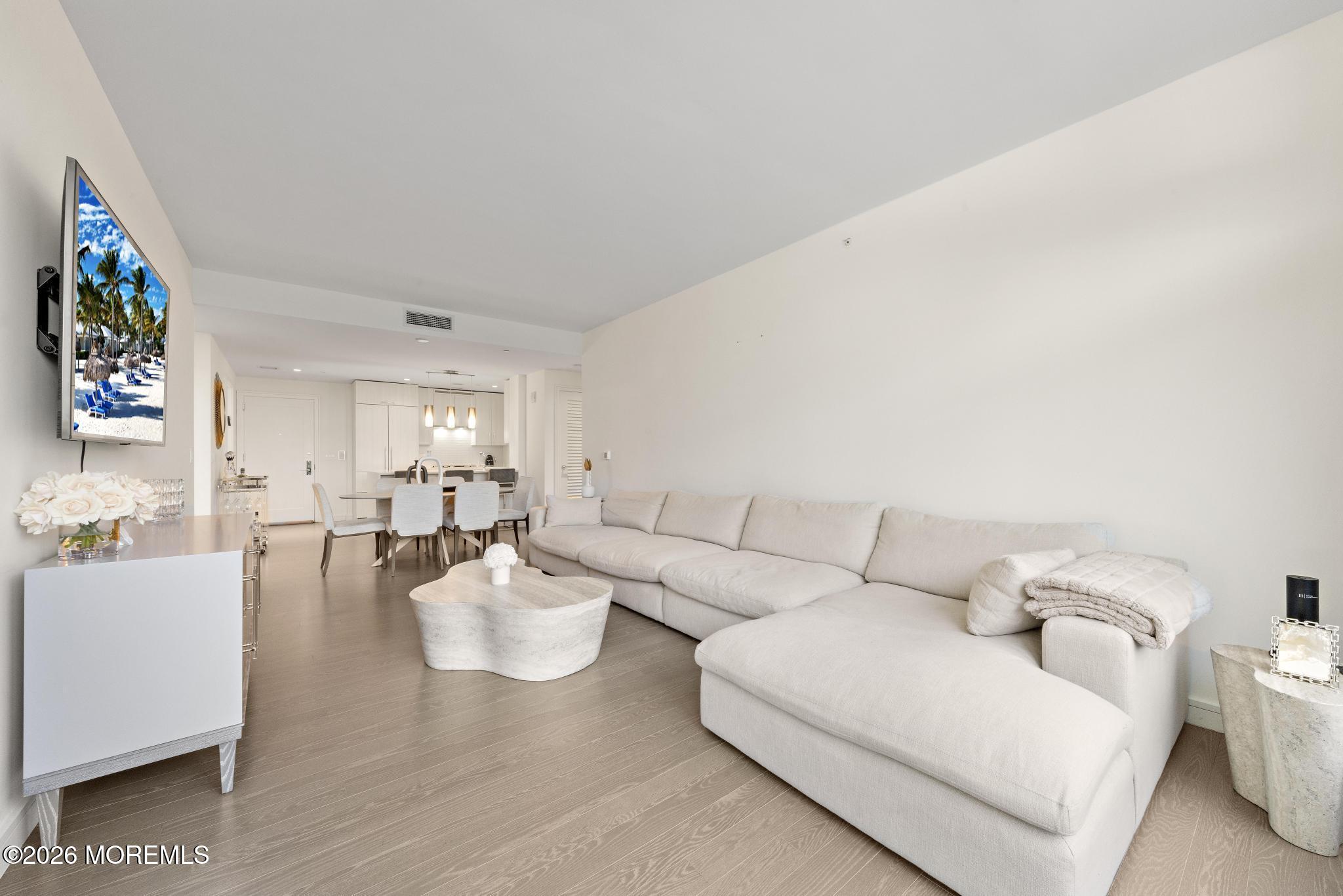 30 Melrose Terrace 216