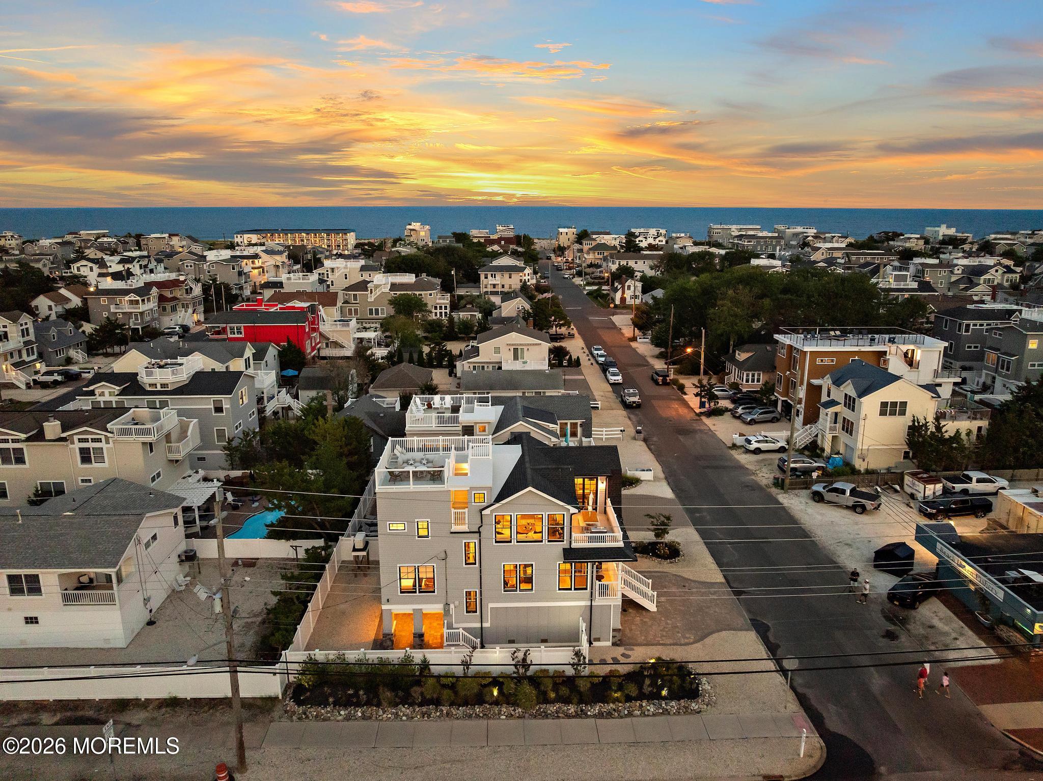 1 E 22nd Street
