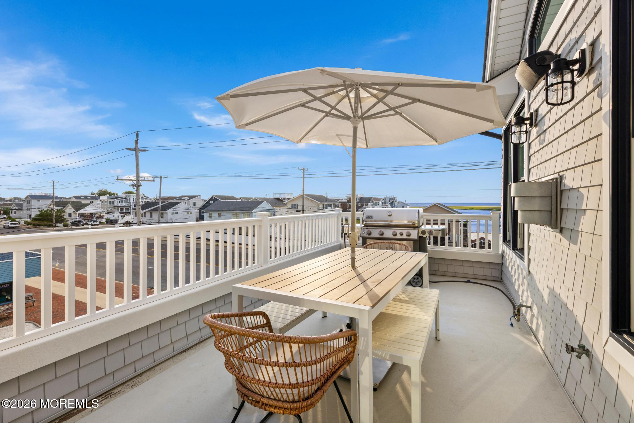 1 E 22nd Street