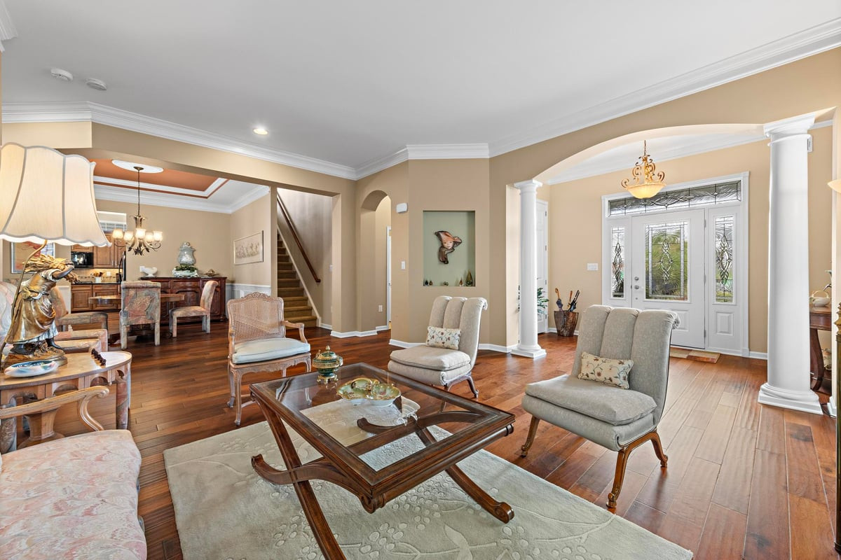 102 Riviera Drive