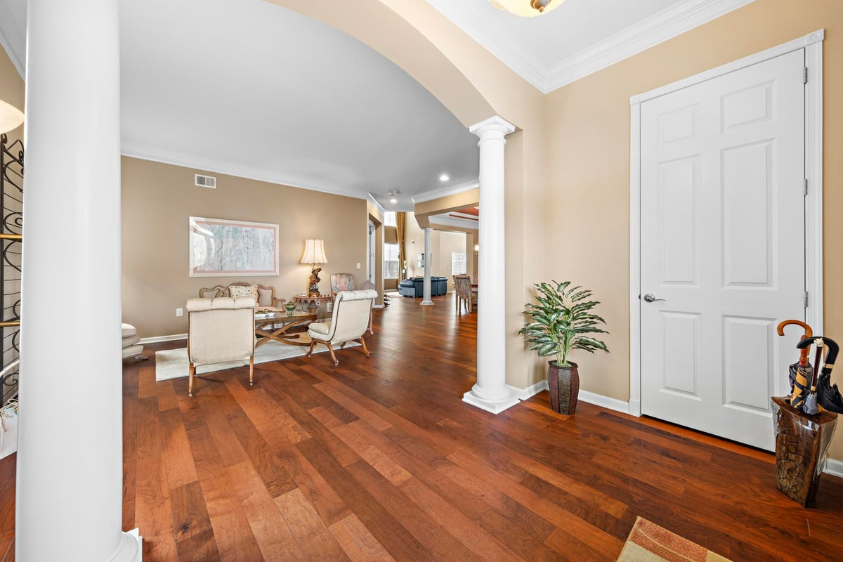 102 Riviera Drive