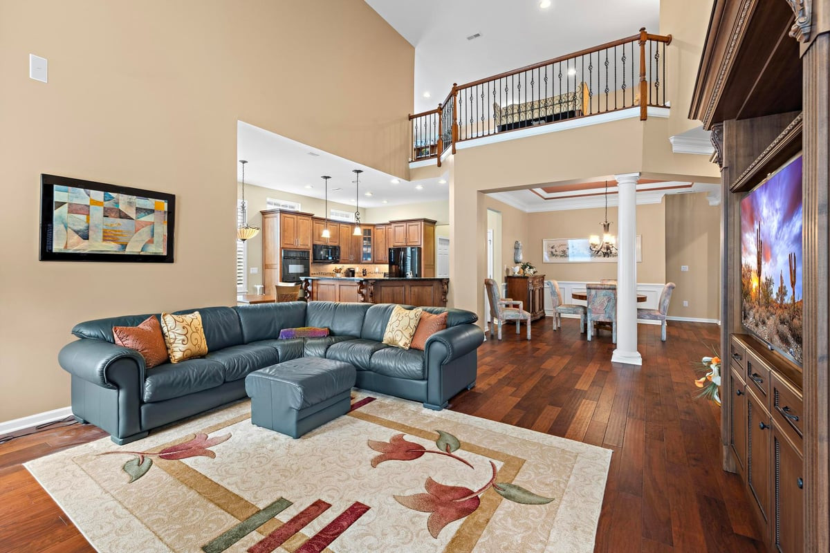 102 Riviera Drive
