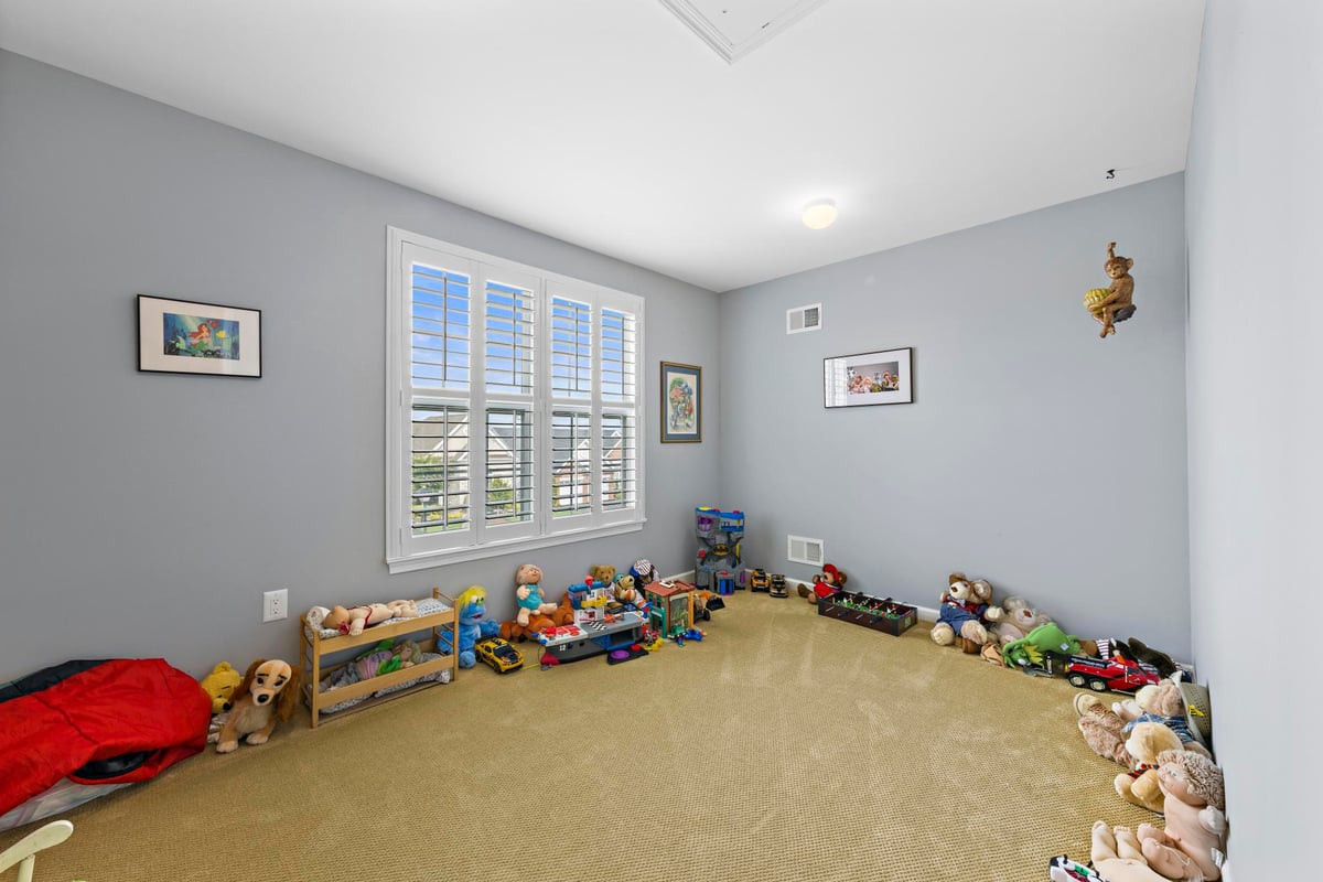 102 Riviera Drive