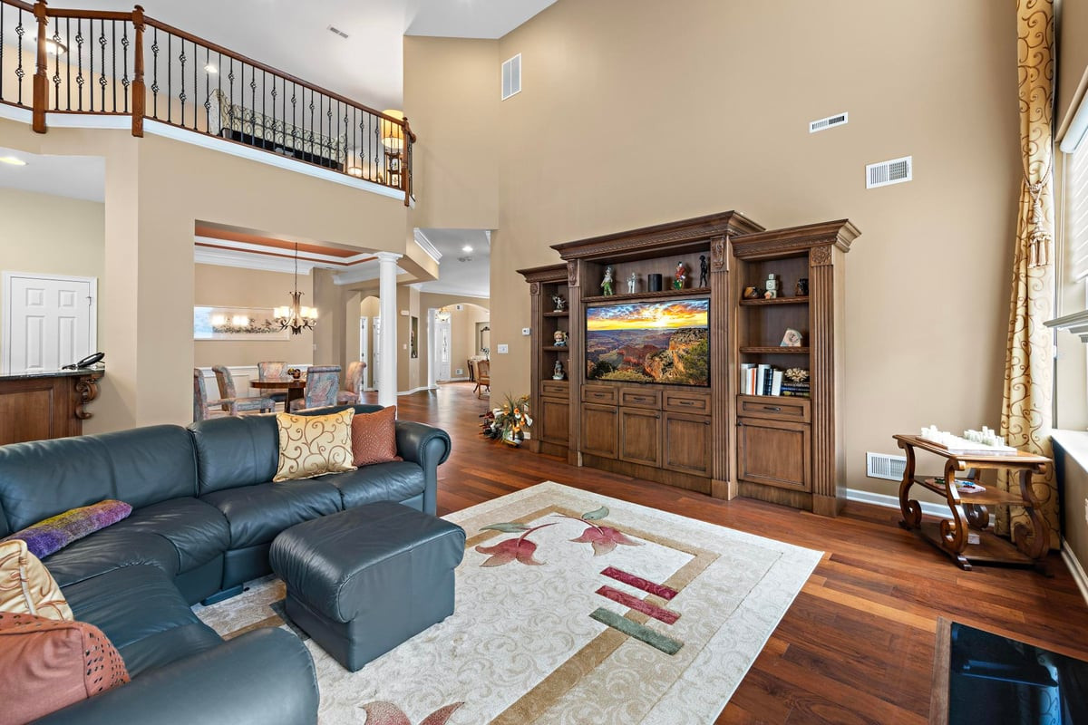 102 Riviera Drive