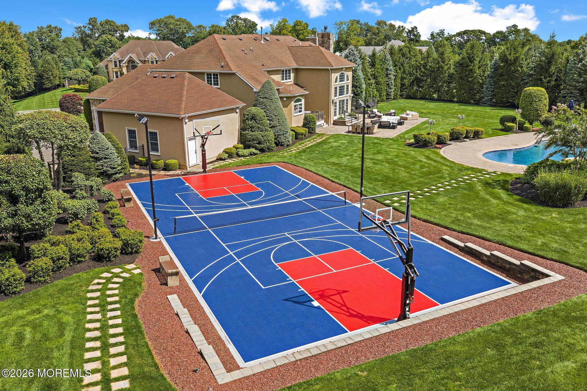 2 Topaz Court