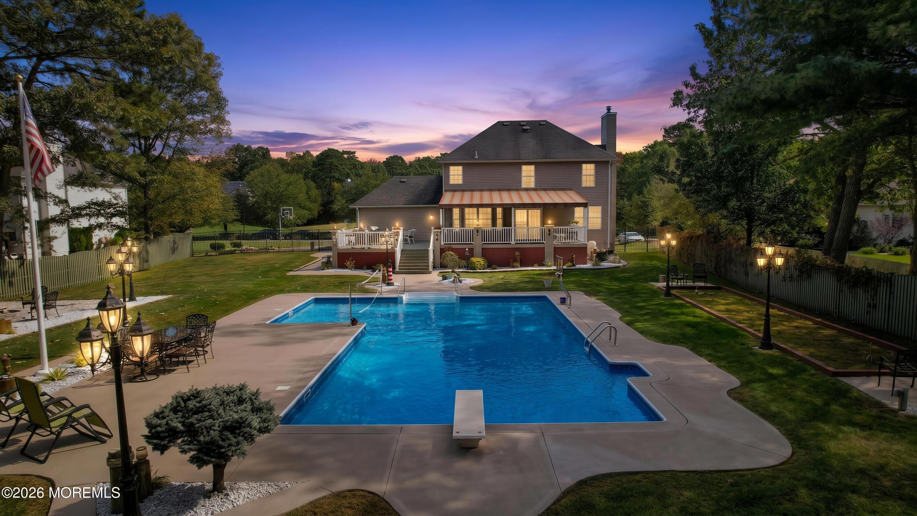 611 Winterberry Boulevard