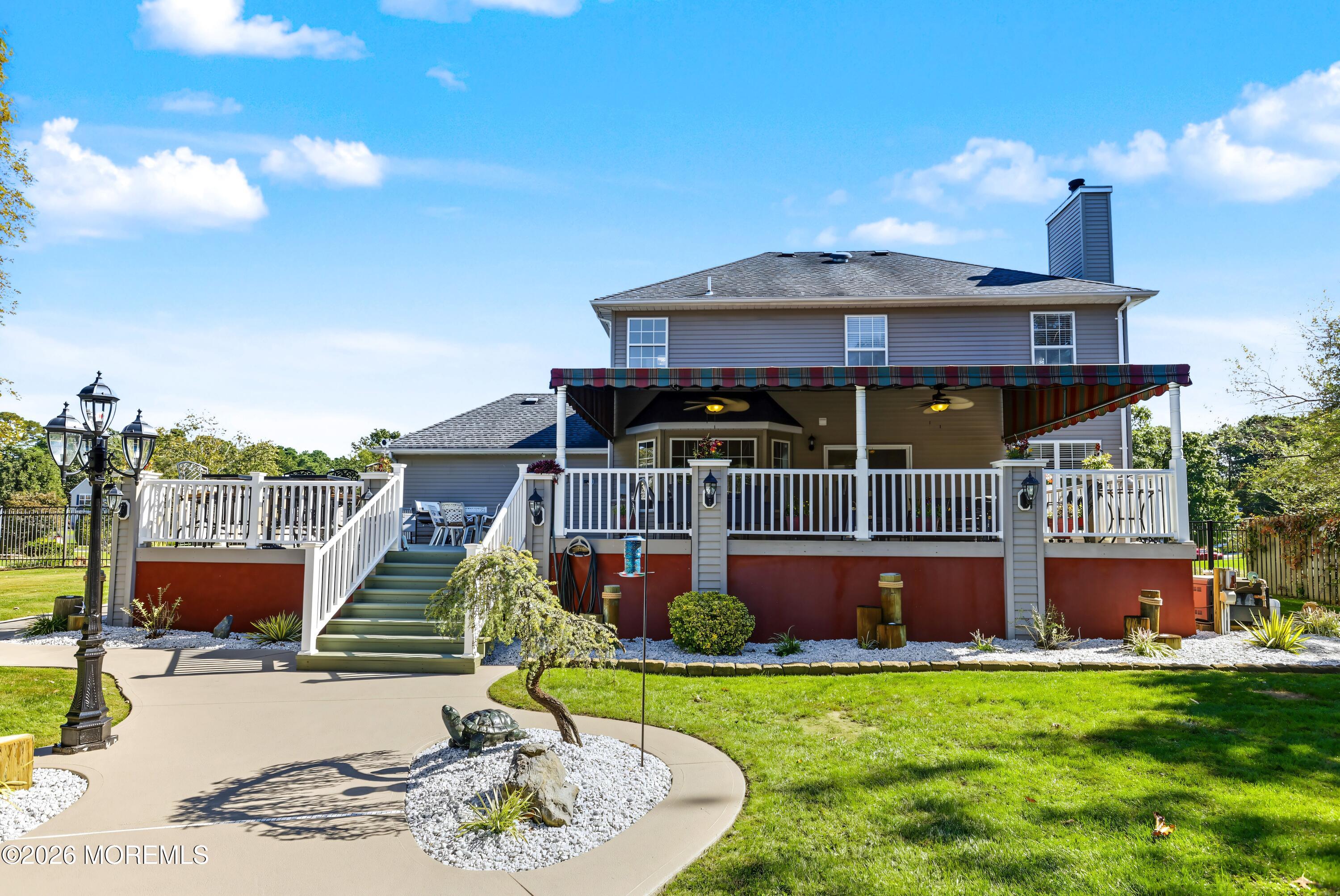 611 Winterberry Boulevard