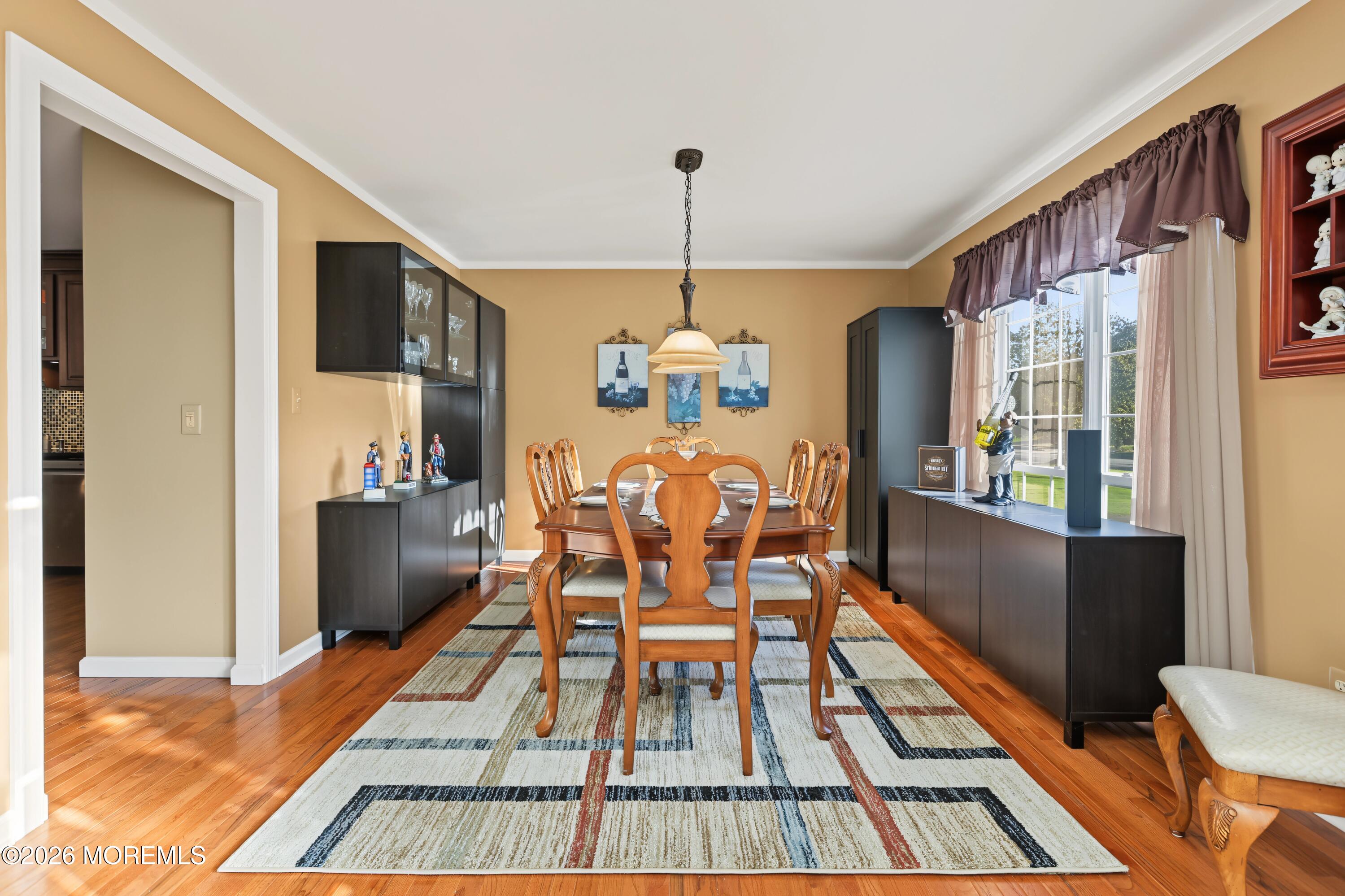 611 Winterberry Boulevard