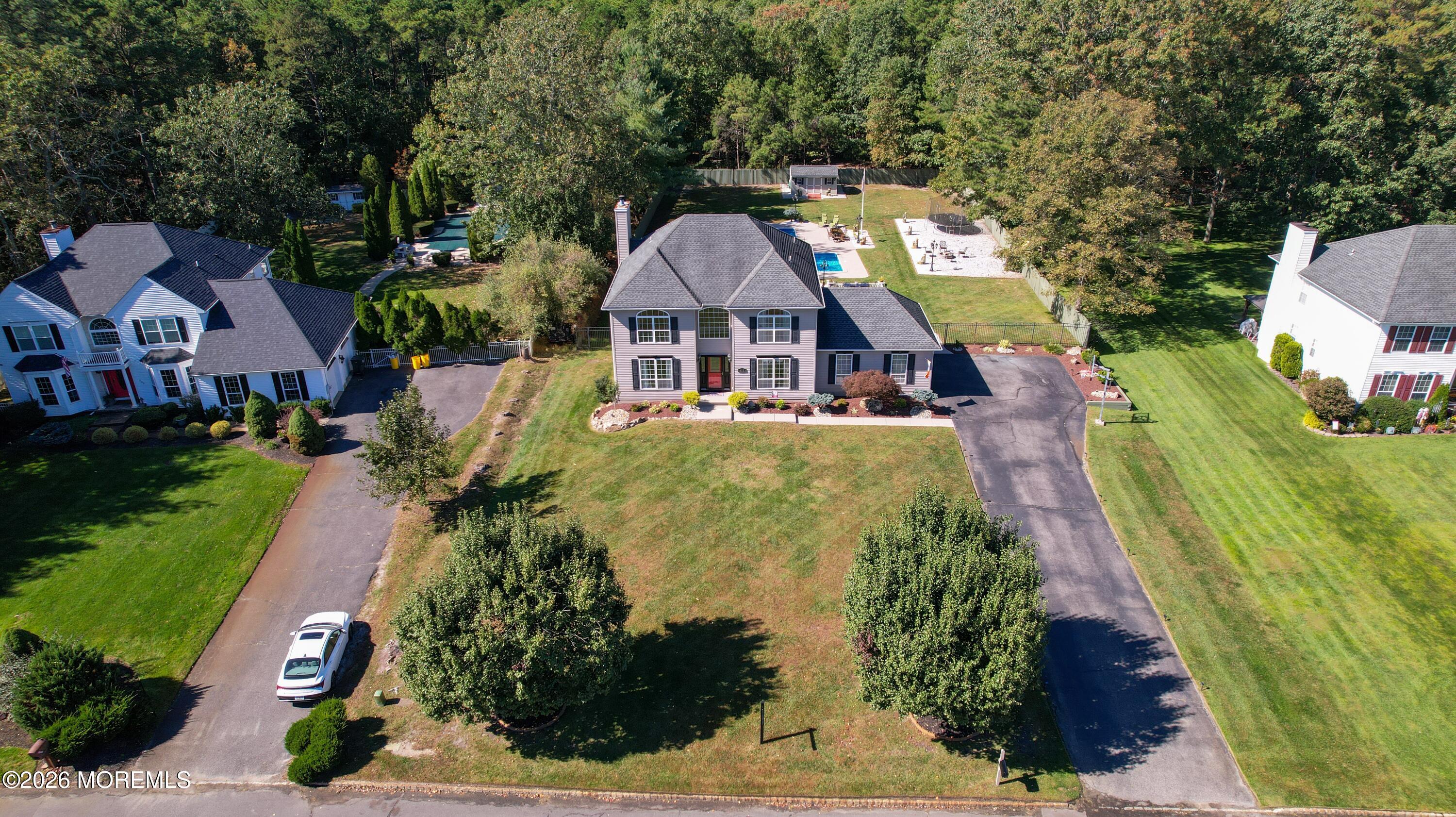 611 Winterberry Boulevard