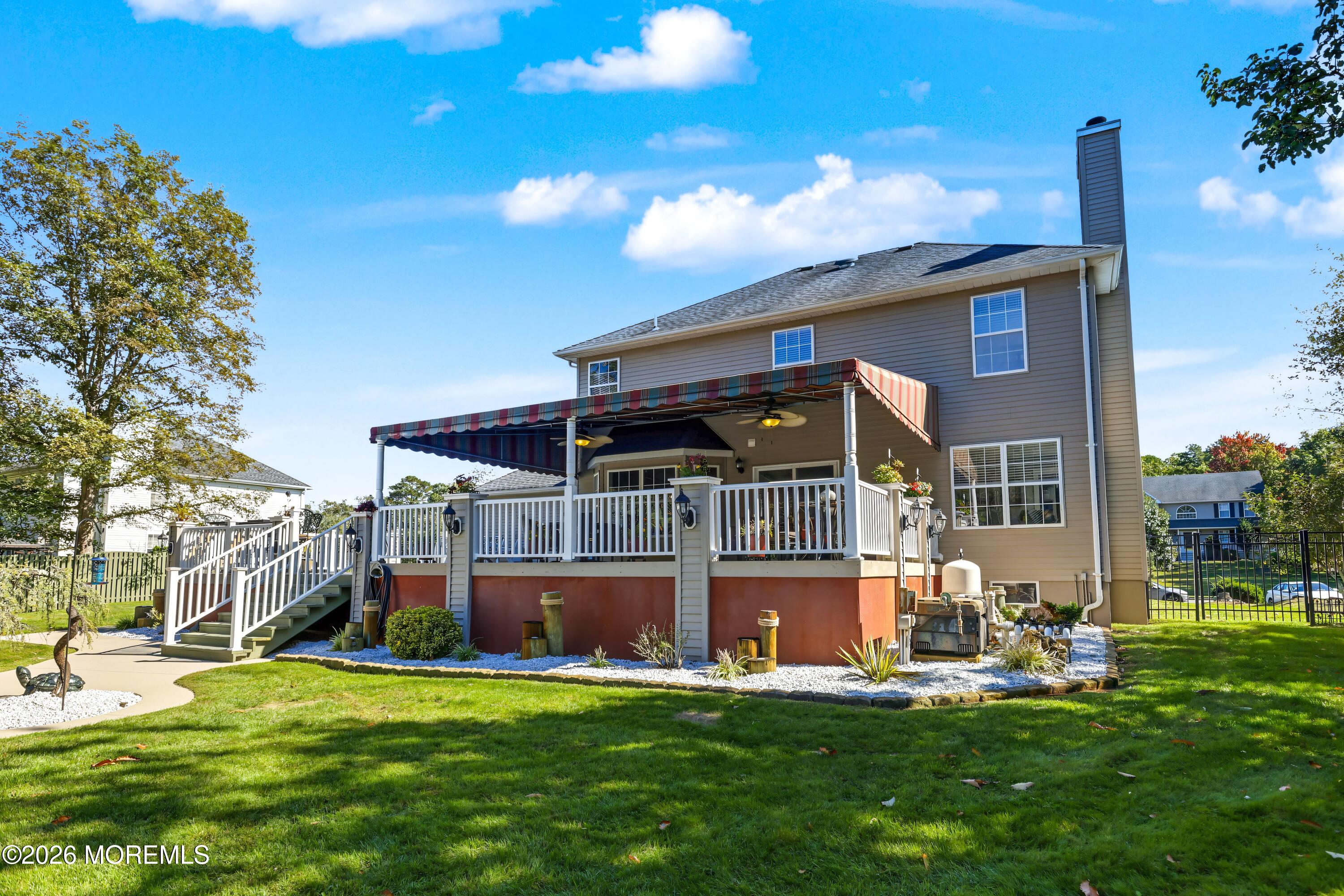 611 Winterberry Boulevard