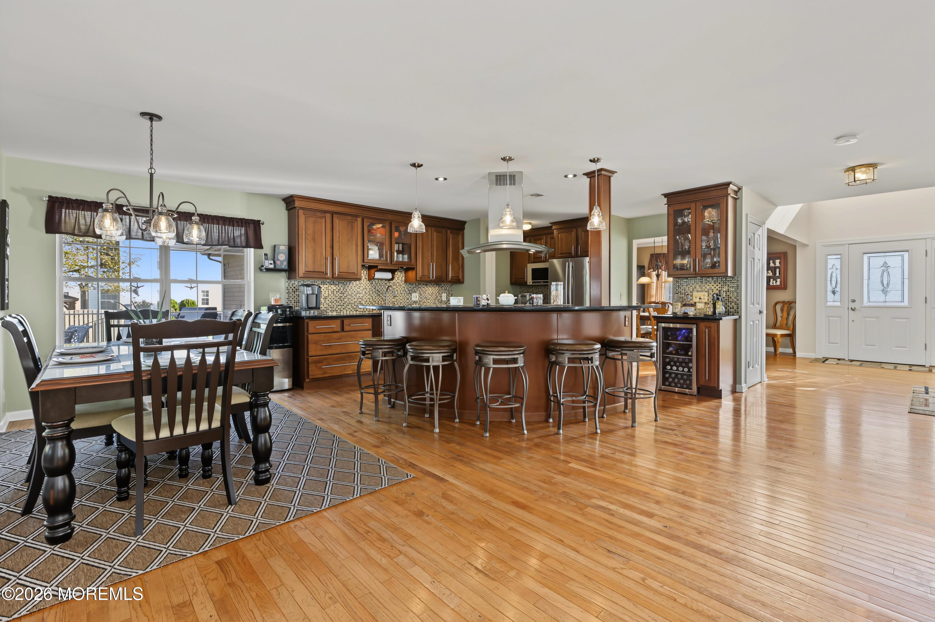 611 Winterberry Boulevard