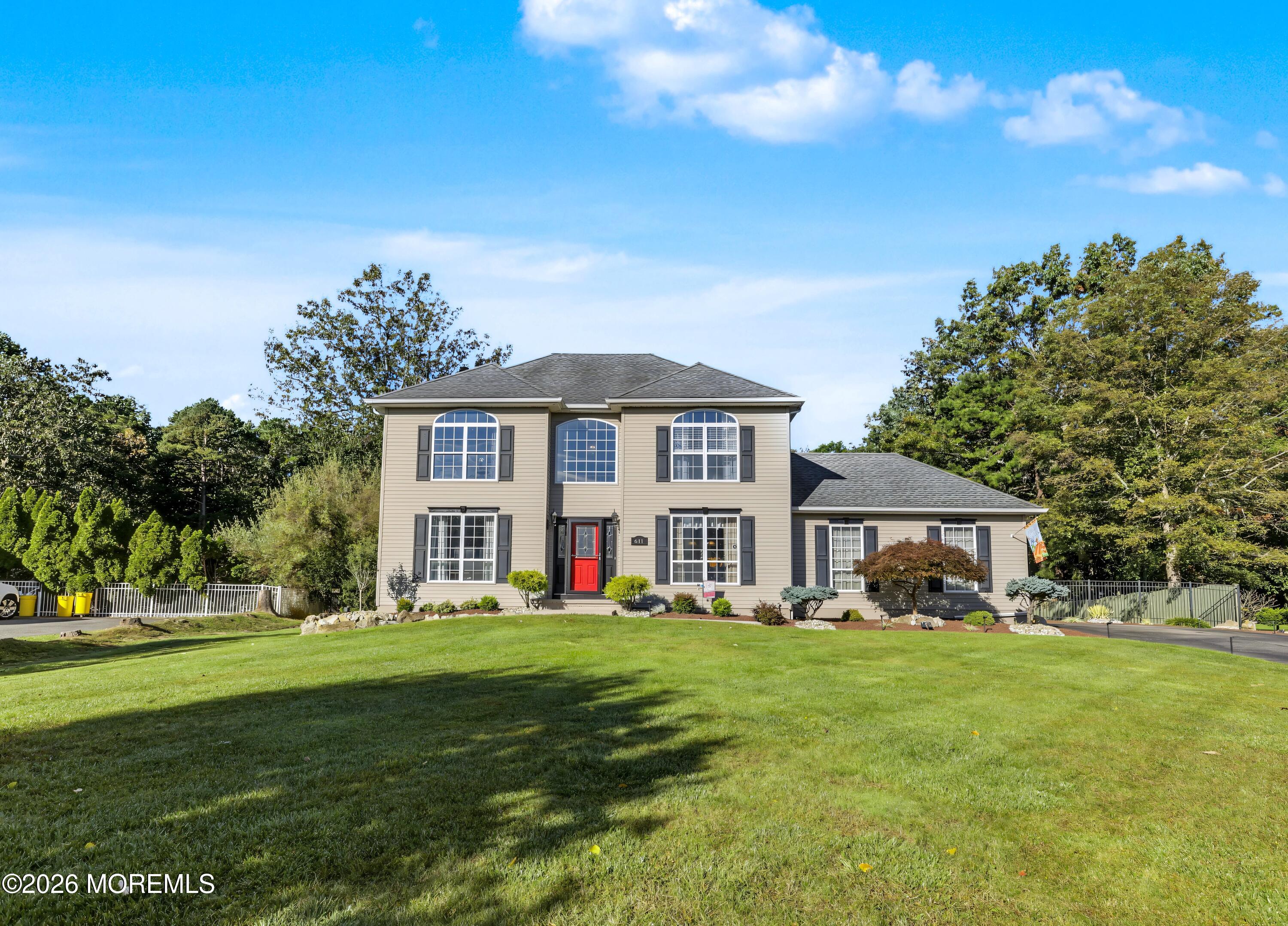 611 Winterberry Boulevard