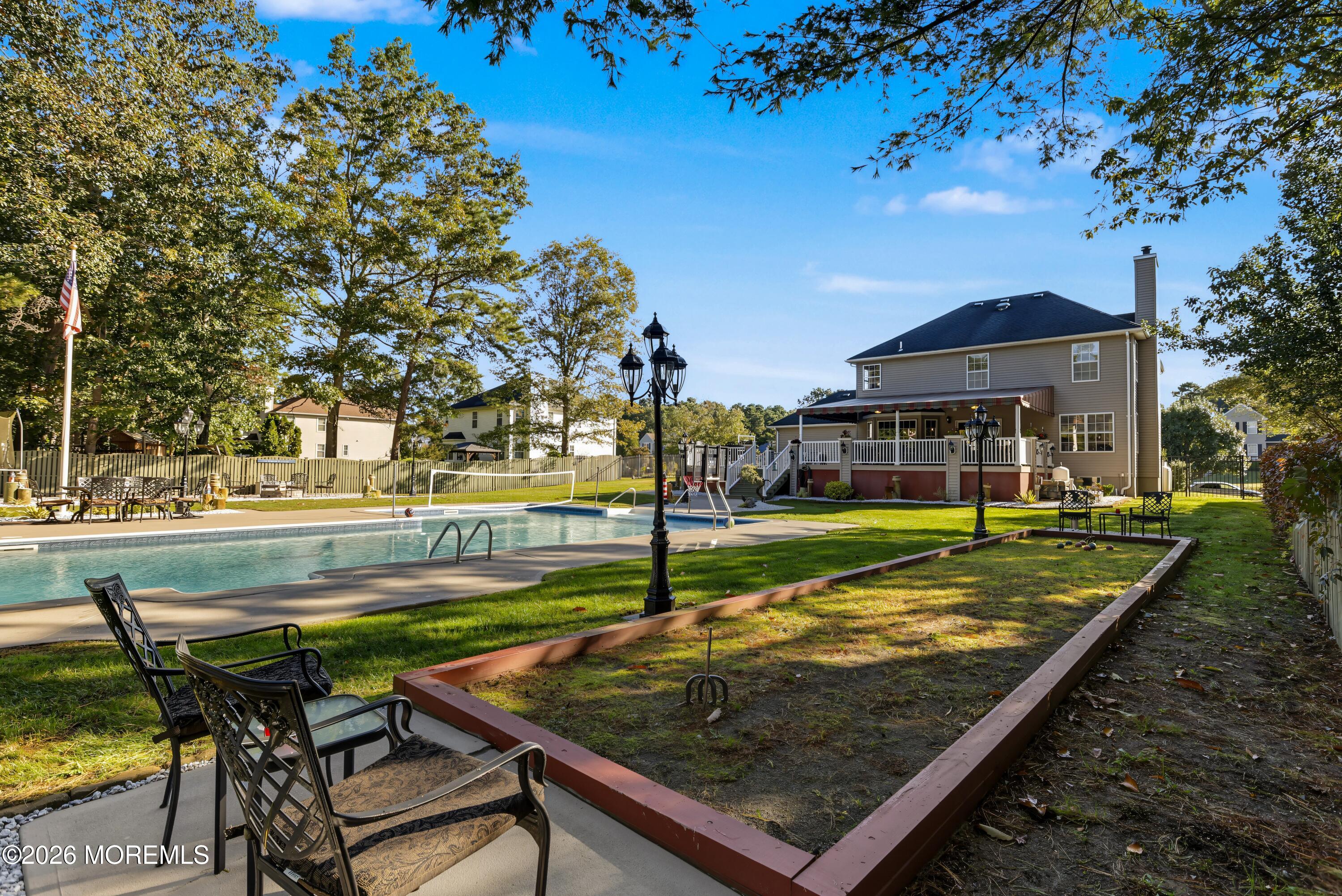 611 Winterberry Boulevard