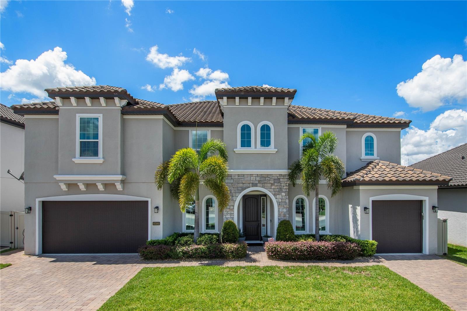 8300 LUDINGTON CIR