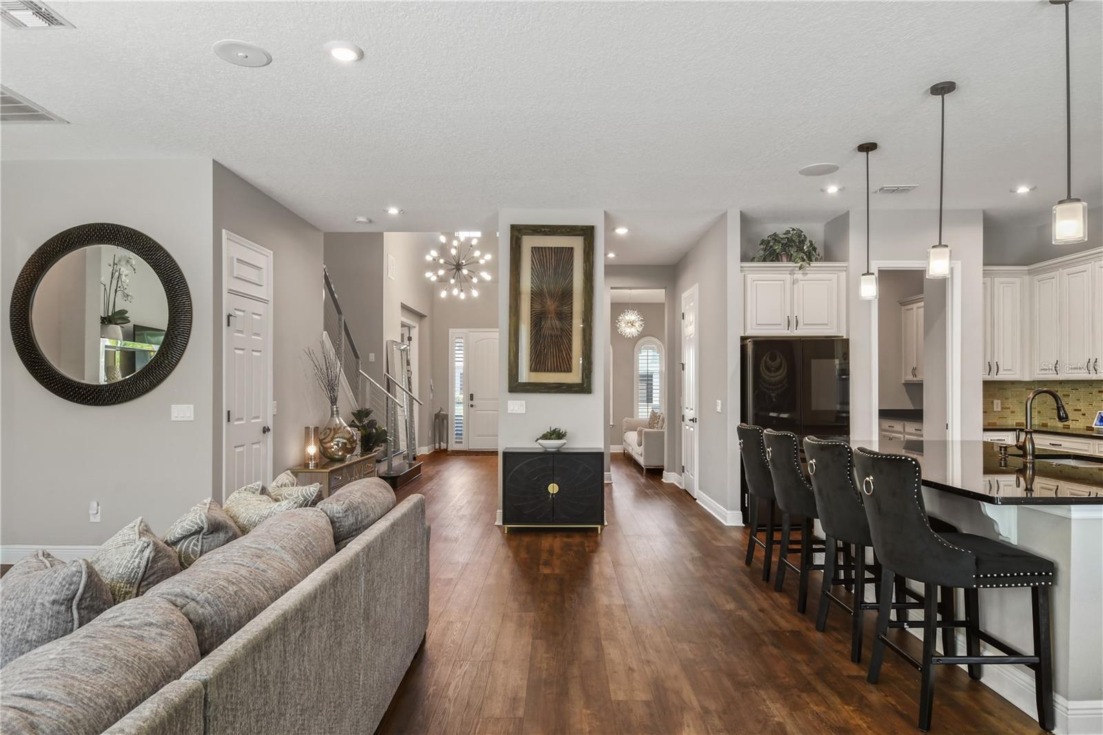 8300 LUDINGTON CIR