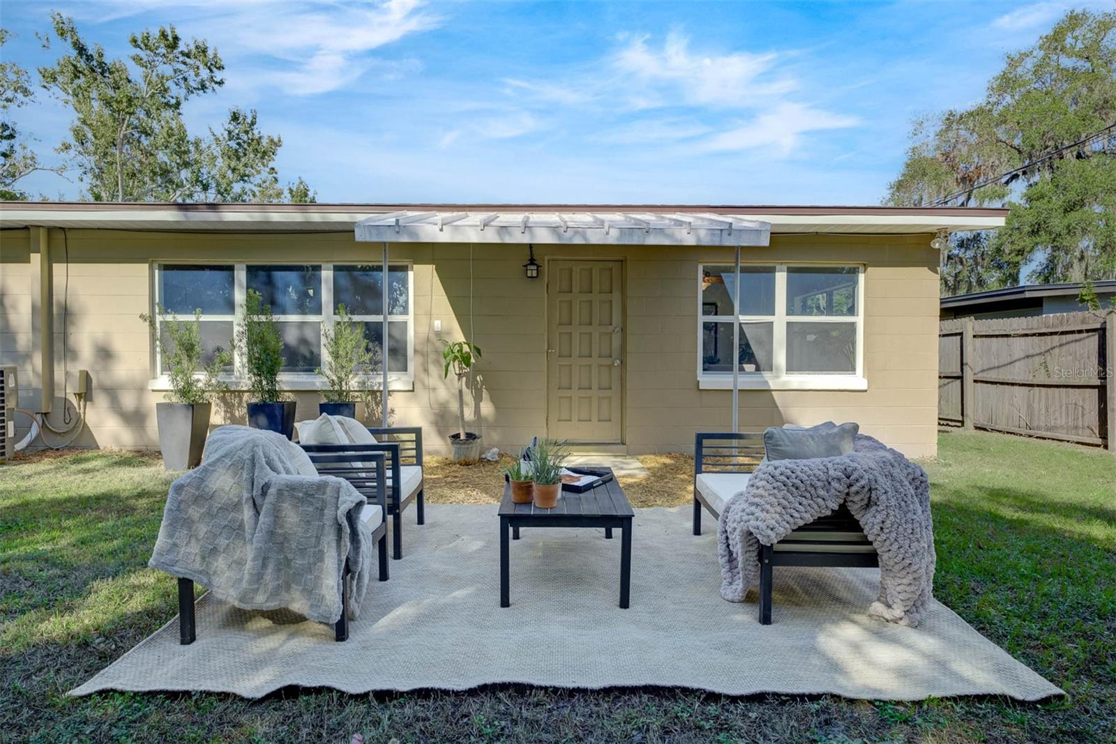 816 PERSHING AVE