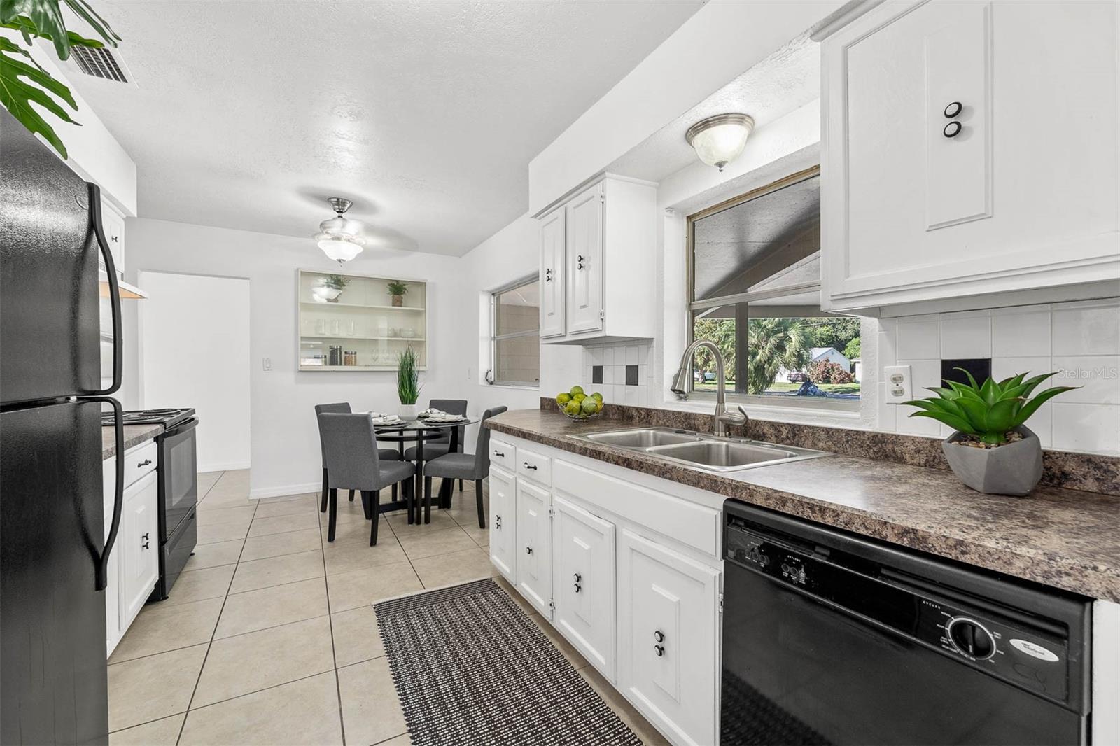 816 PERSHING AVE