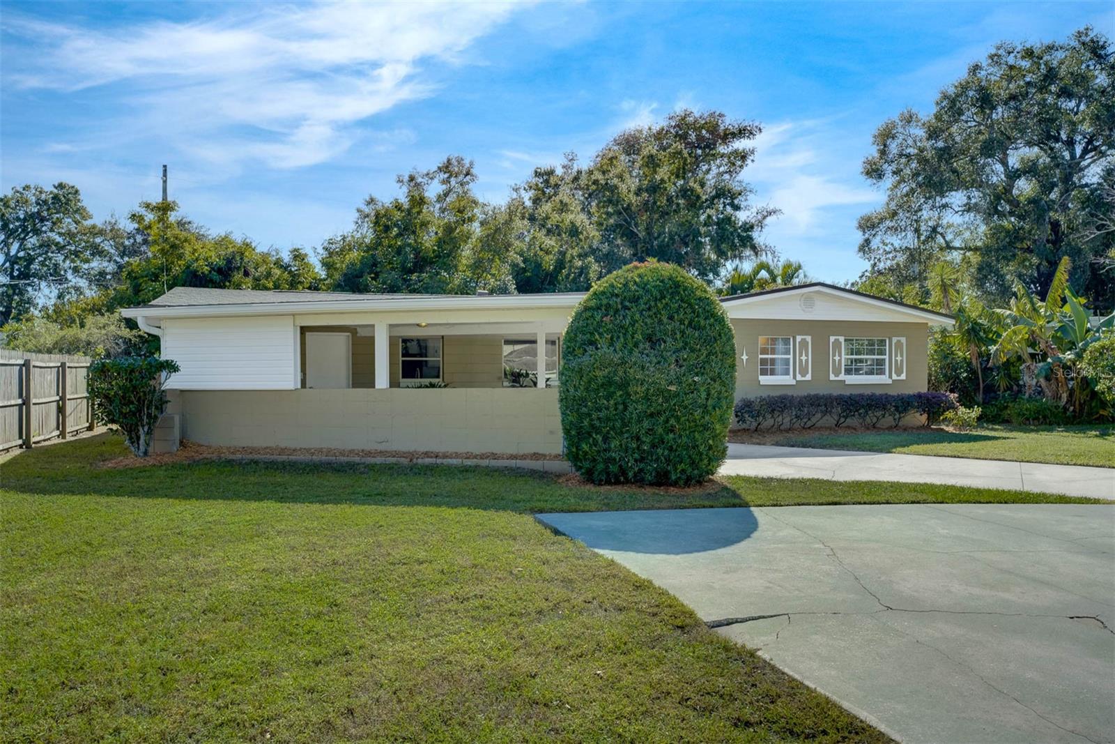 816 PERSHING AVE