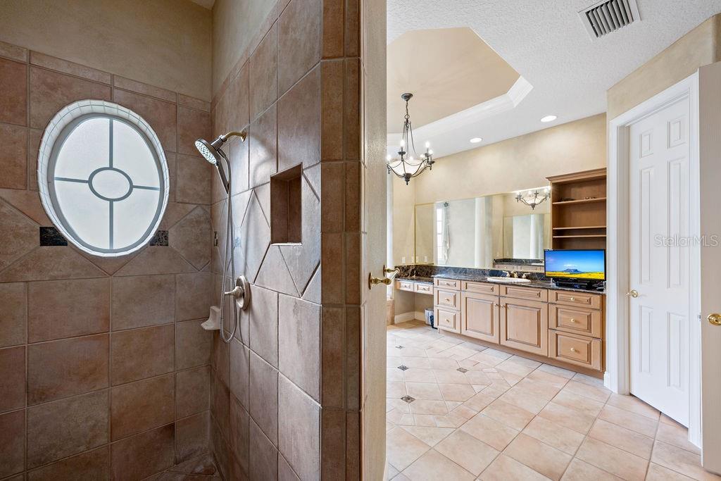 9138 PINNACLE CIR