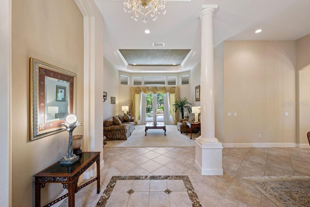 9138 PINNACLE CIR