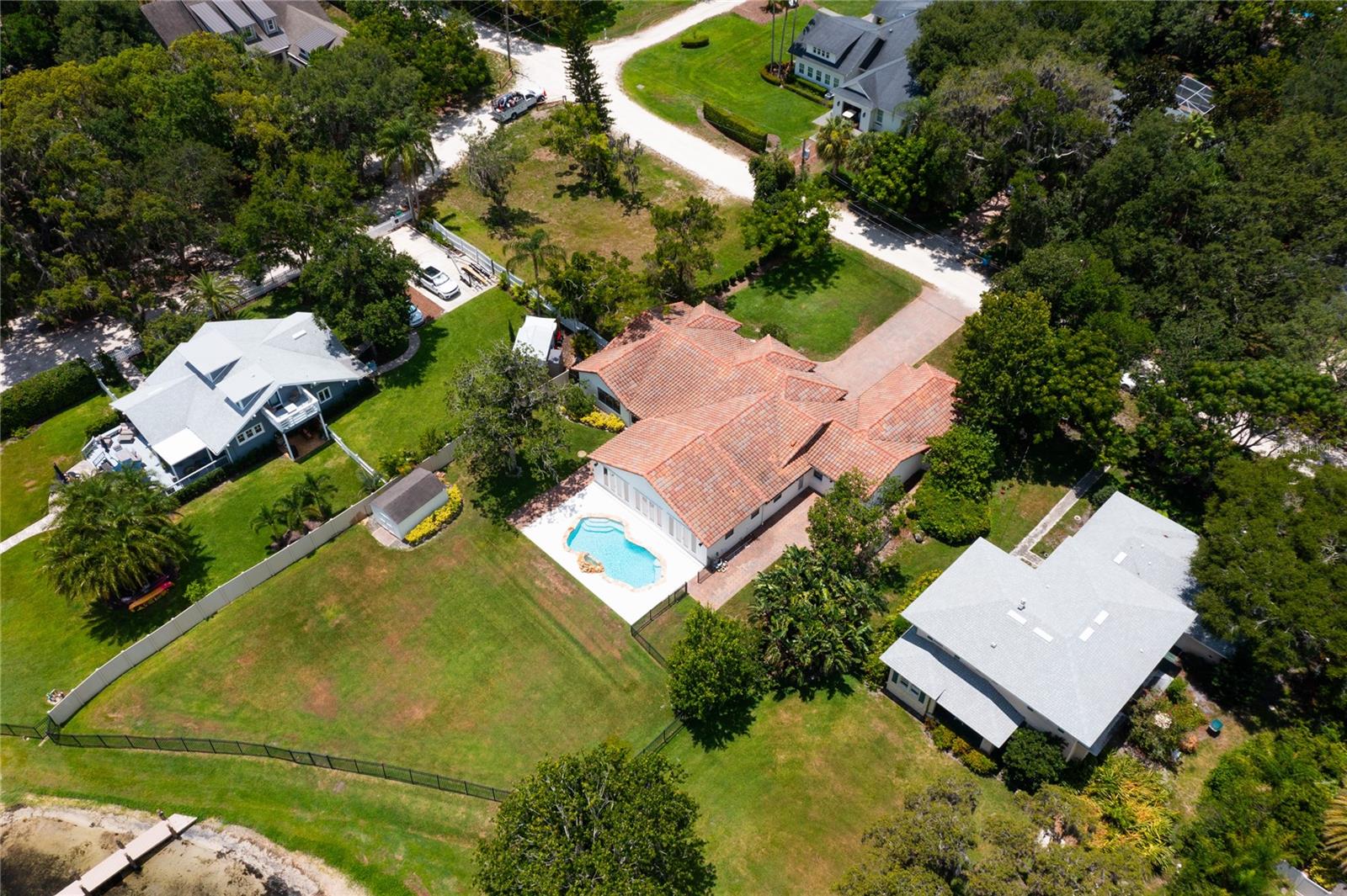 325 MAGNOLIA ST