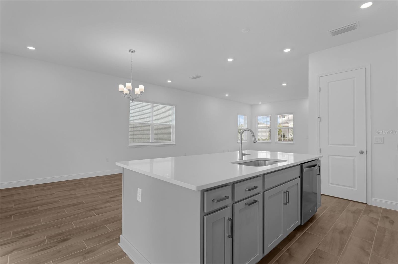 16962 HAMLIN OASIS LOOP