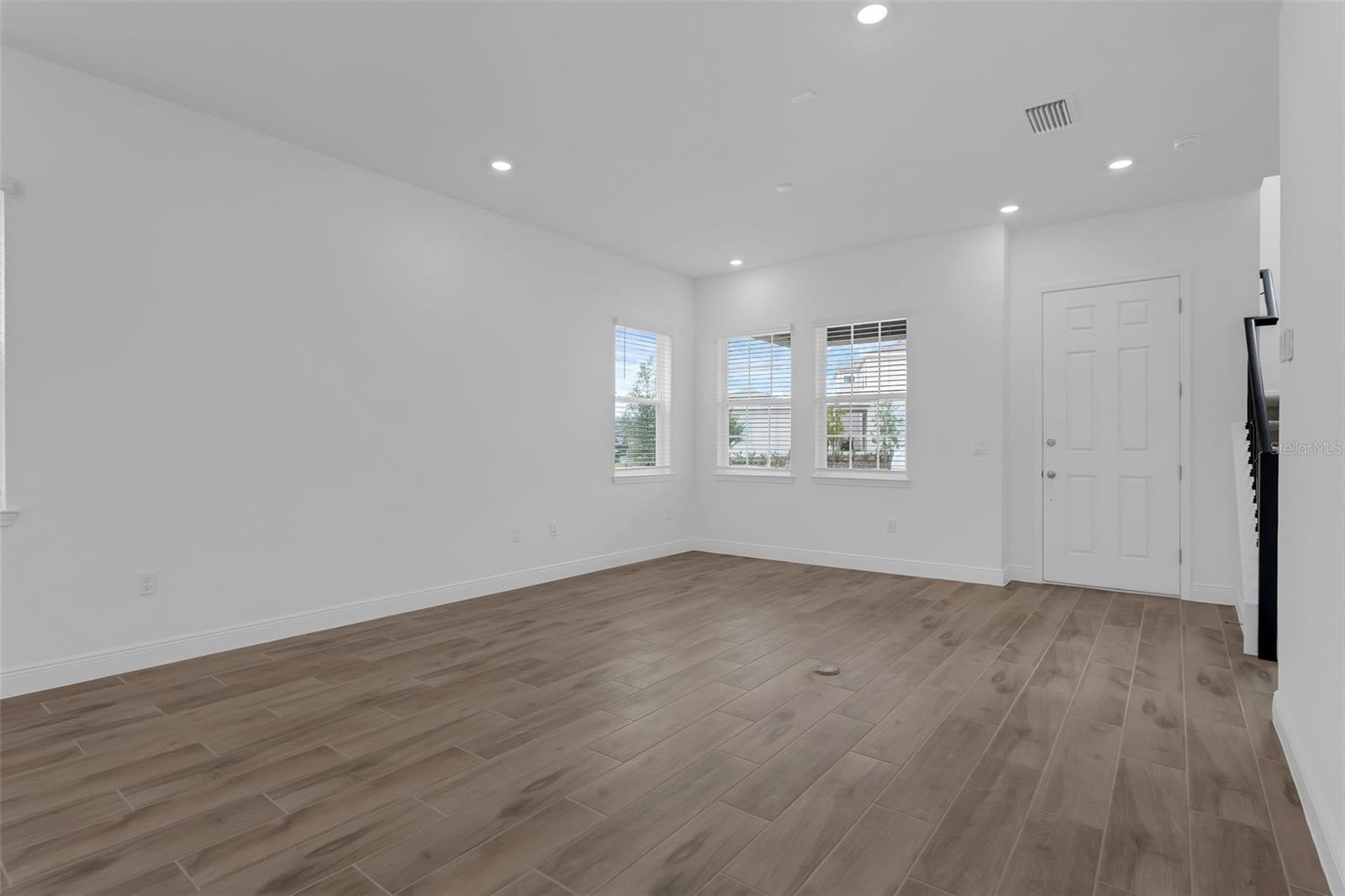 16962 HAMLIN OASIS LOOP