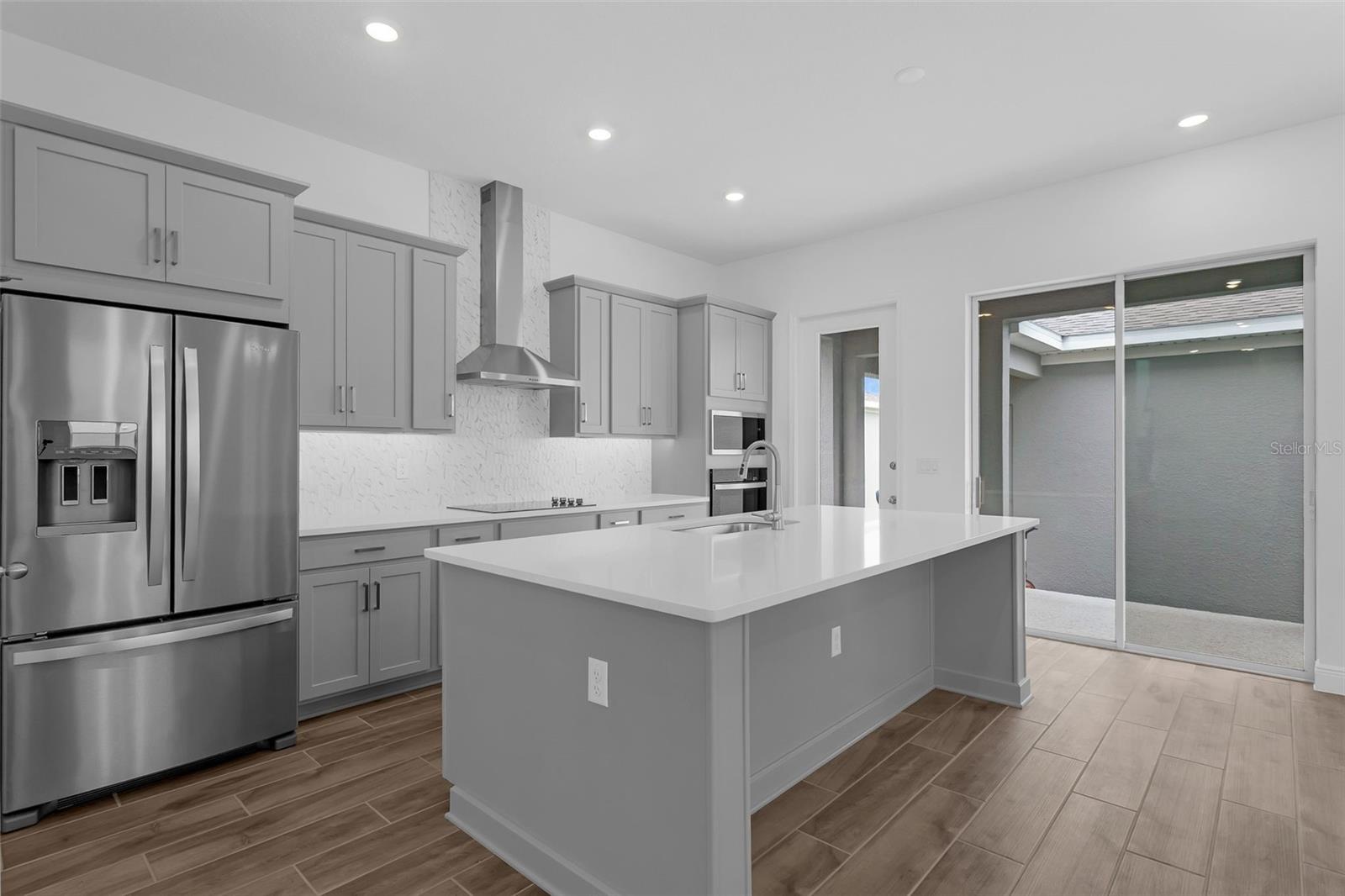 16962 HAMLIN OASIS LOOP