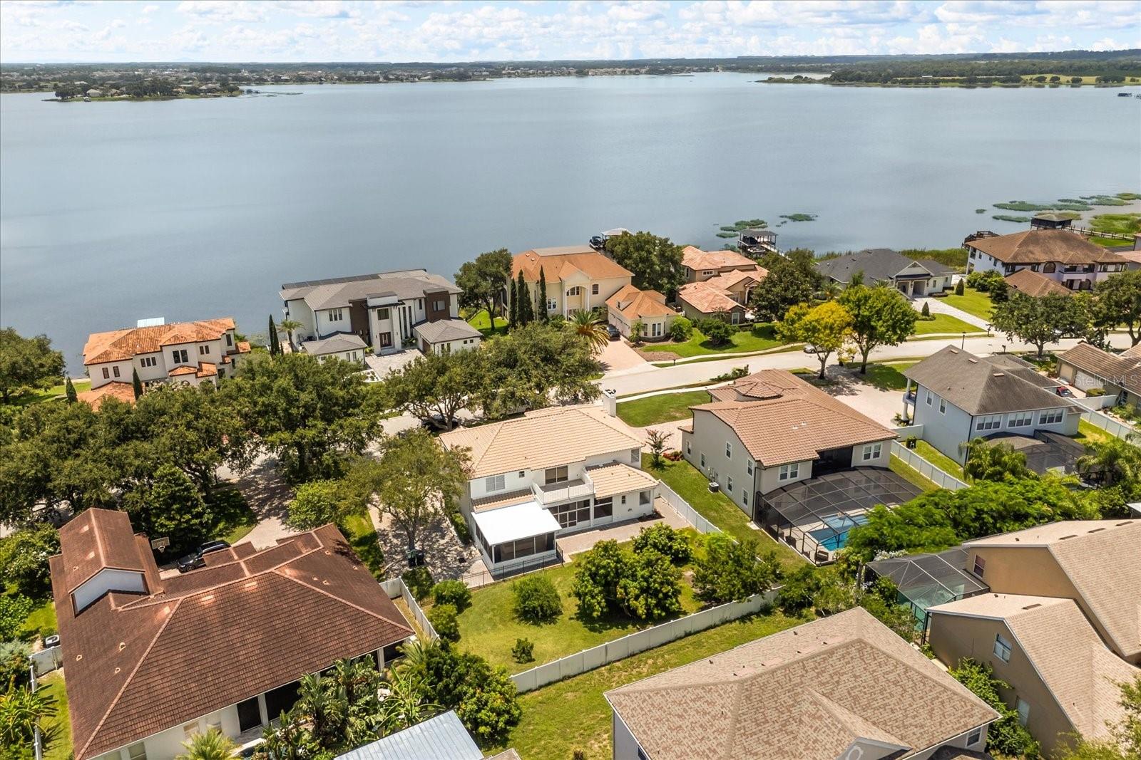 619 LARGOVISTA DR