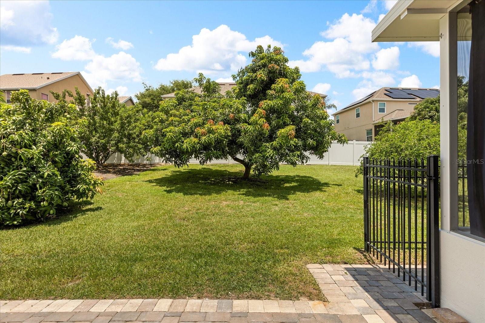619 LARGOVISTA DR