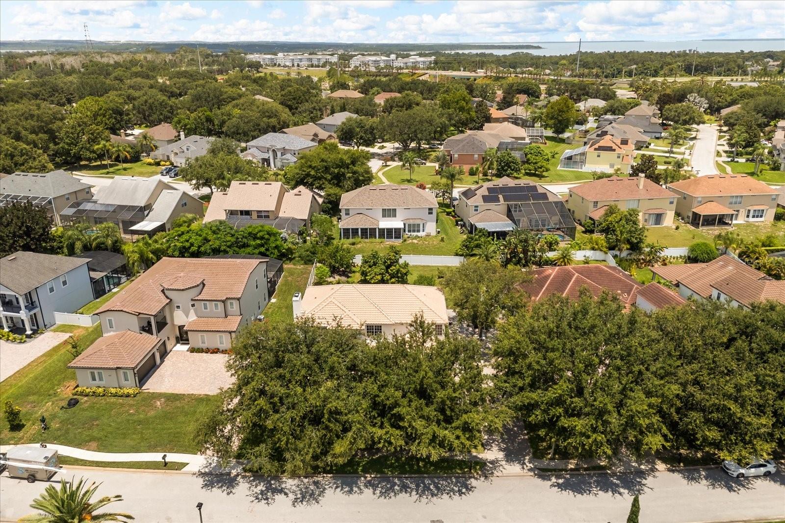 619 LARGOVISTA DR