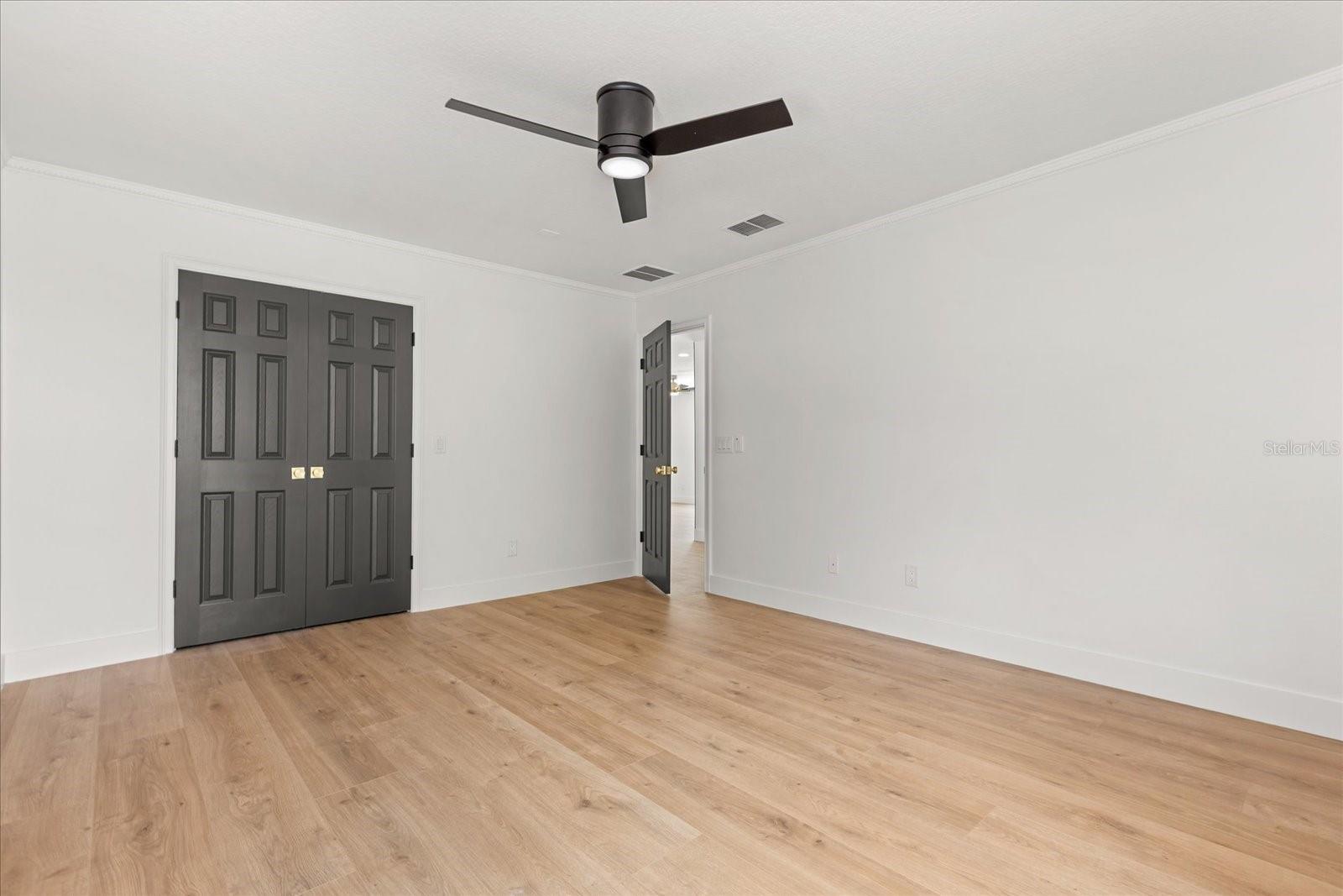 619 LARGOVISTA DR