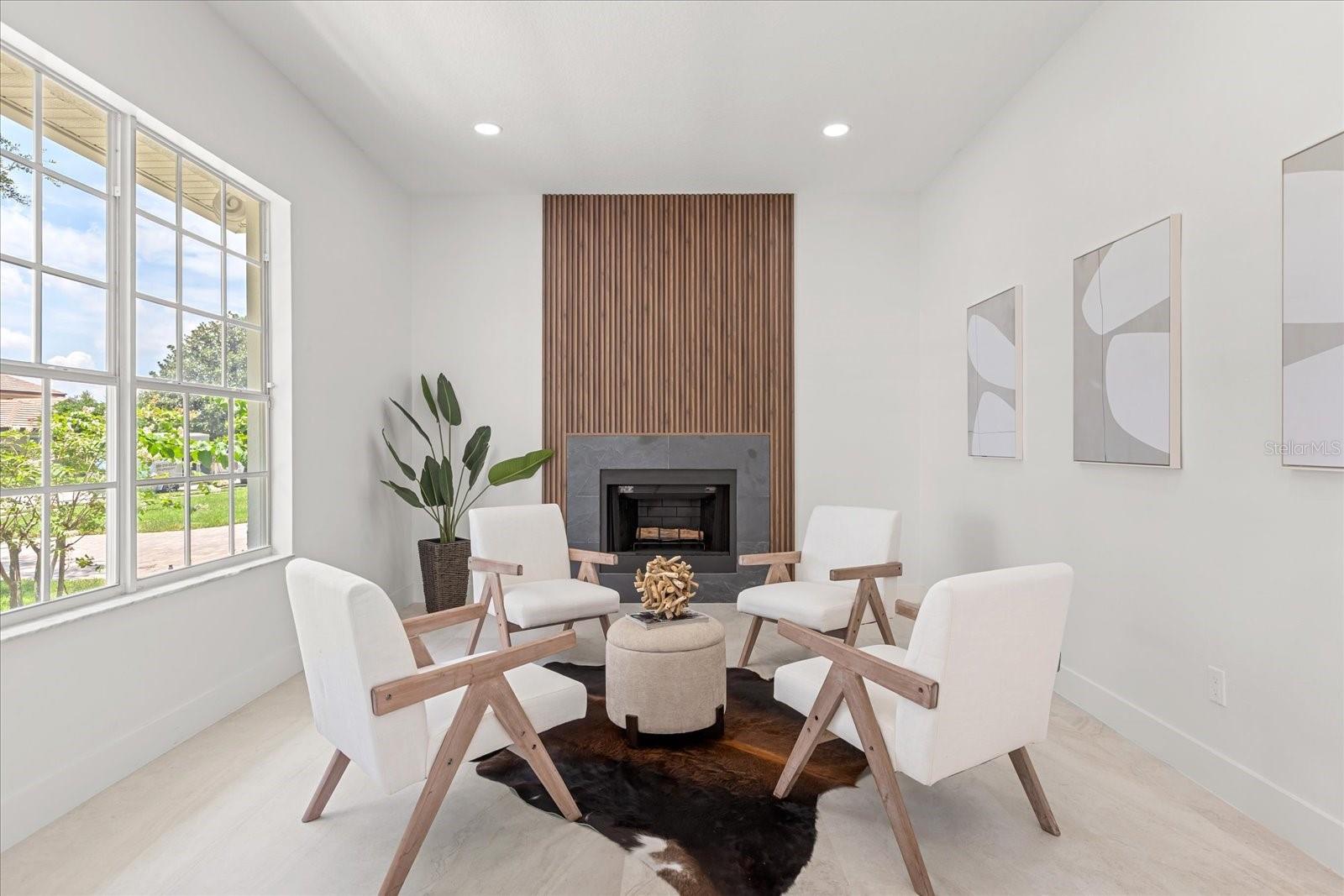 619 LARGOVISTA DR