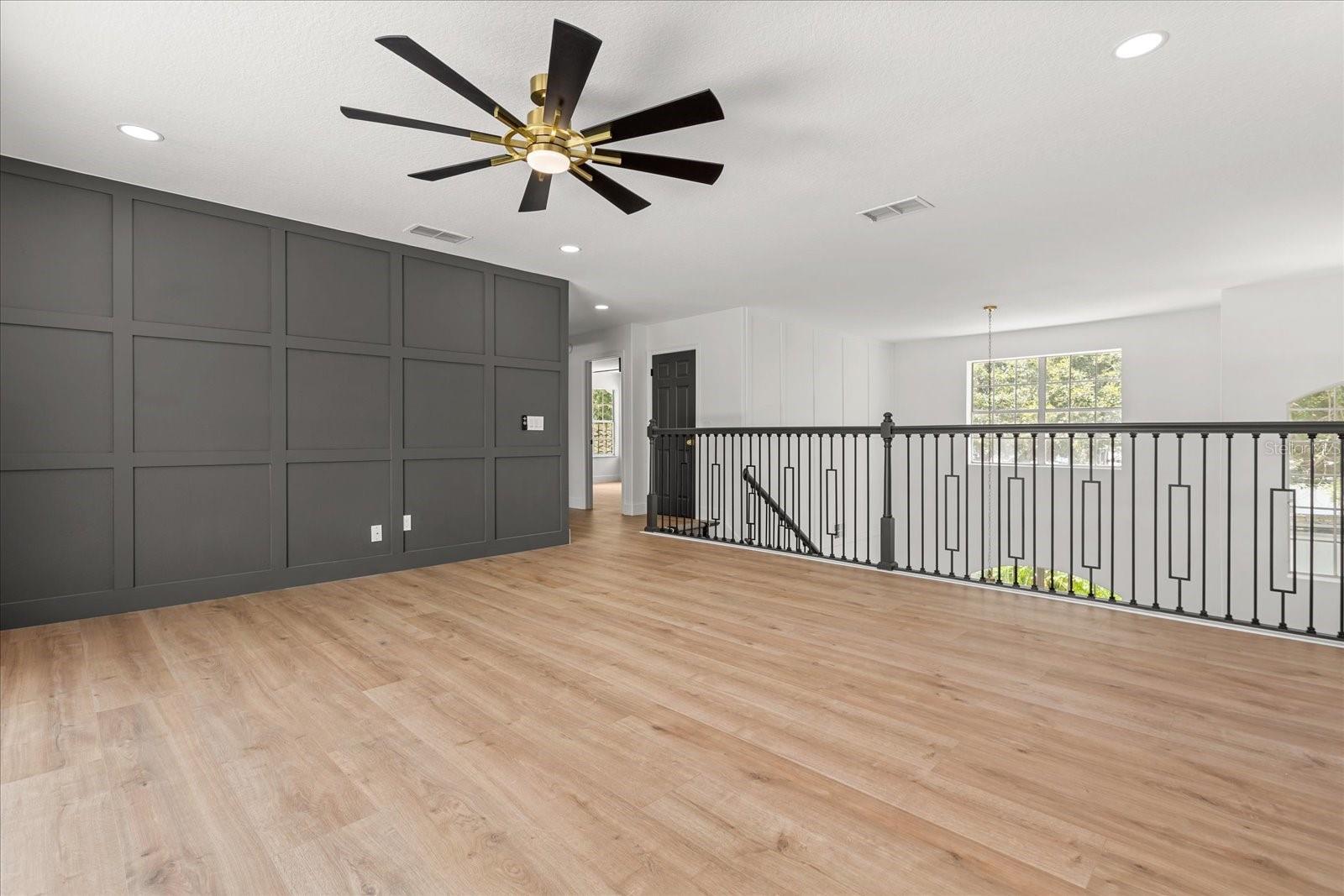 619 LARGOVISTA DR