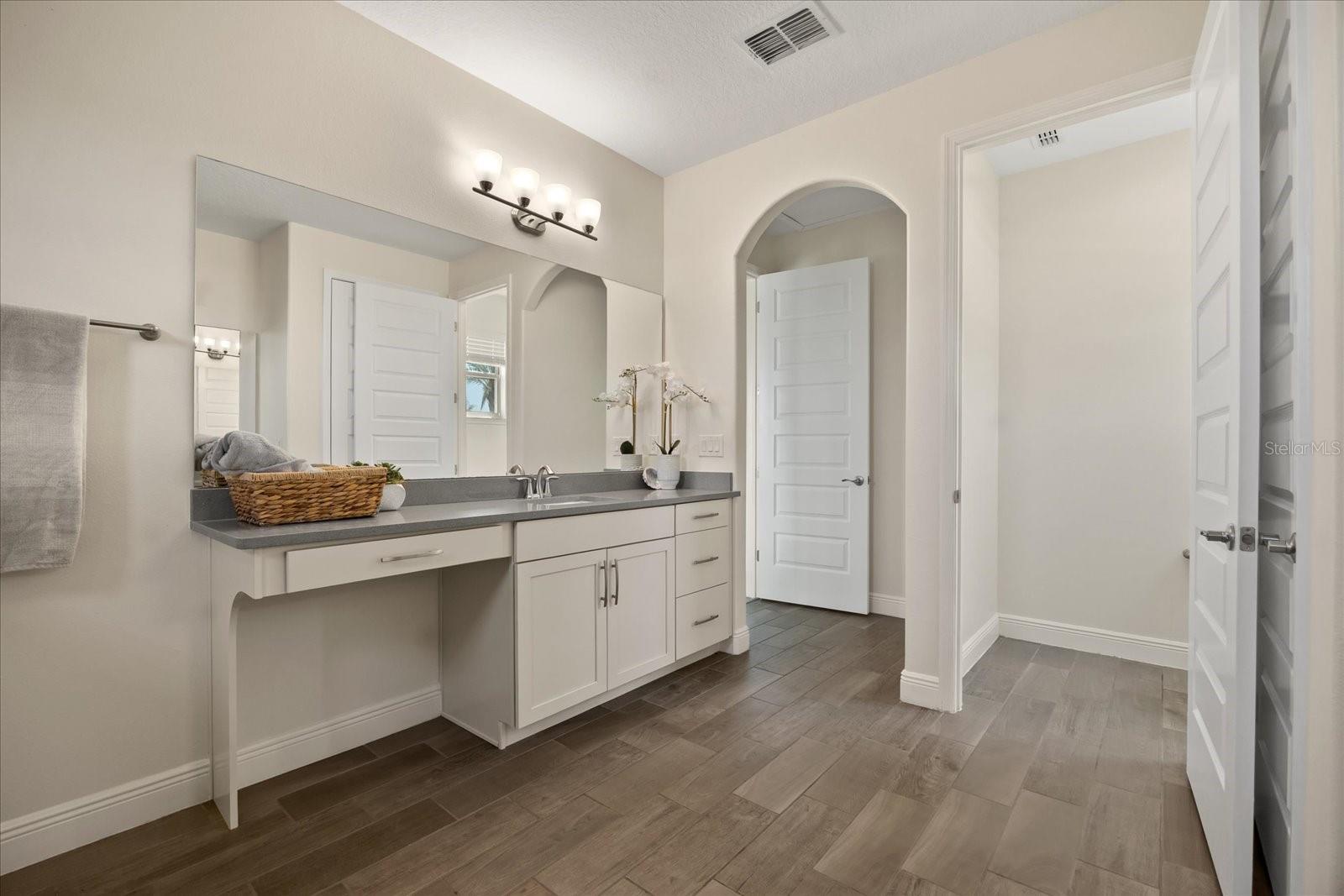 10291 ATWATER BAY DR