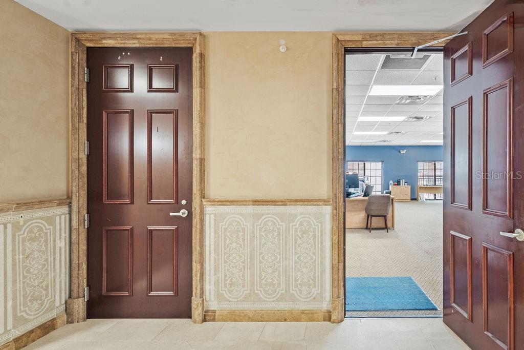 2295 S HIAWASSEE RD #404