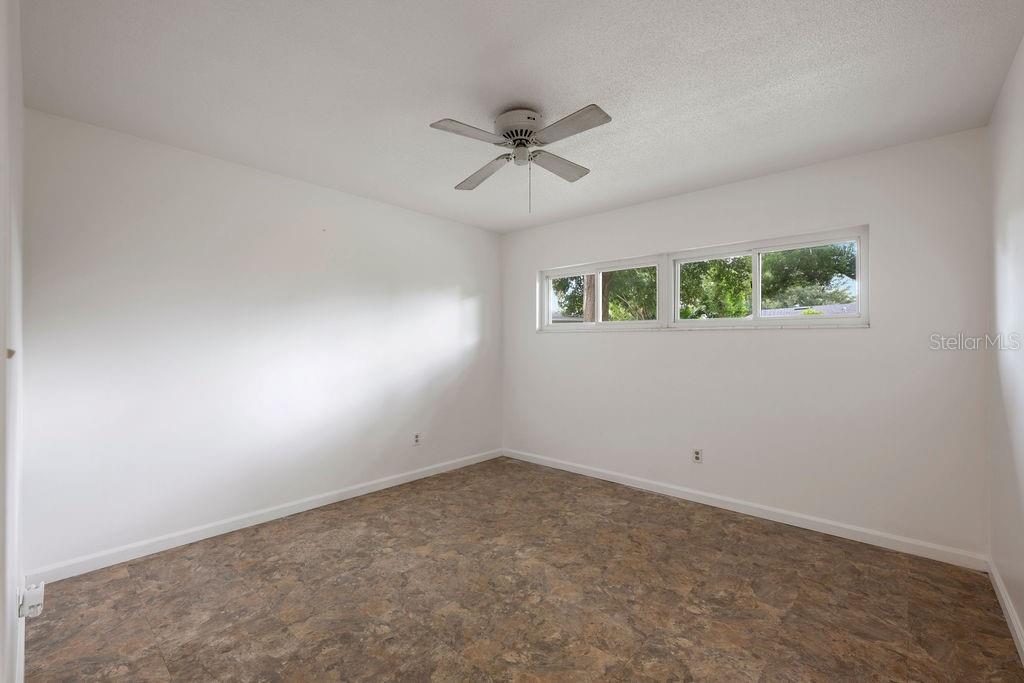 541 LONDON RD